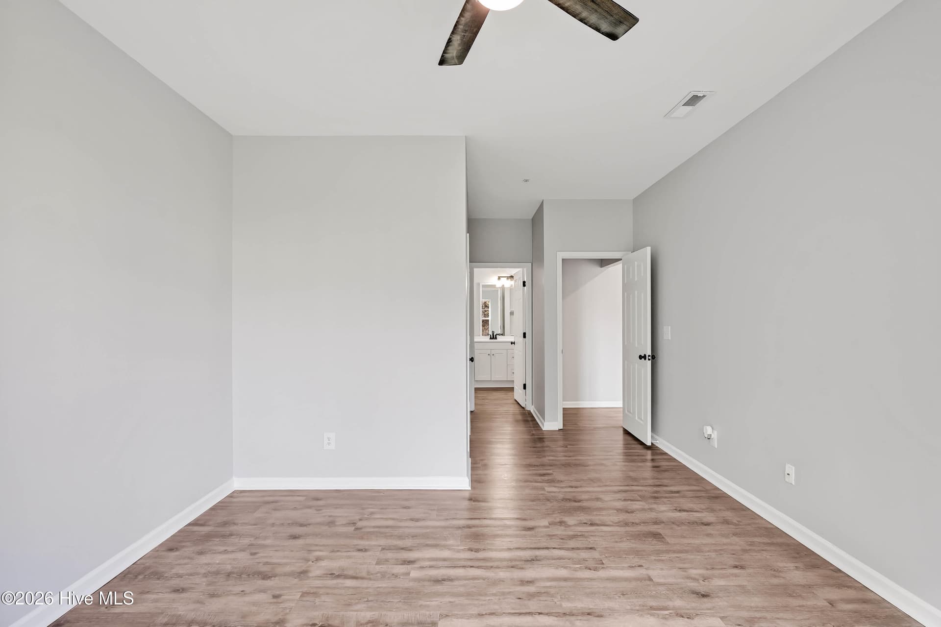 Condominium at 4519 Sagedale Drive Unit 203, Wilmington, NC 28405, photo 20 of 33