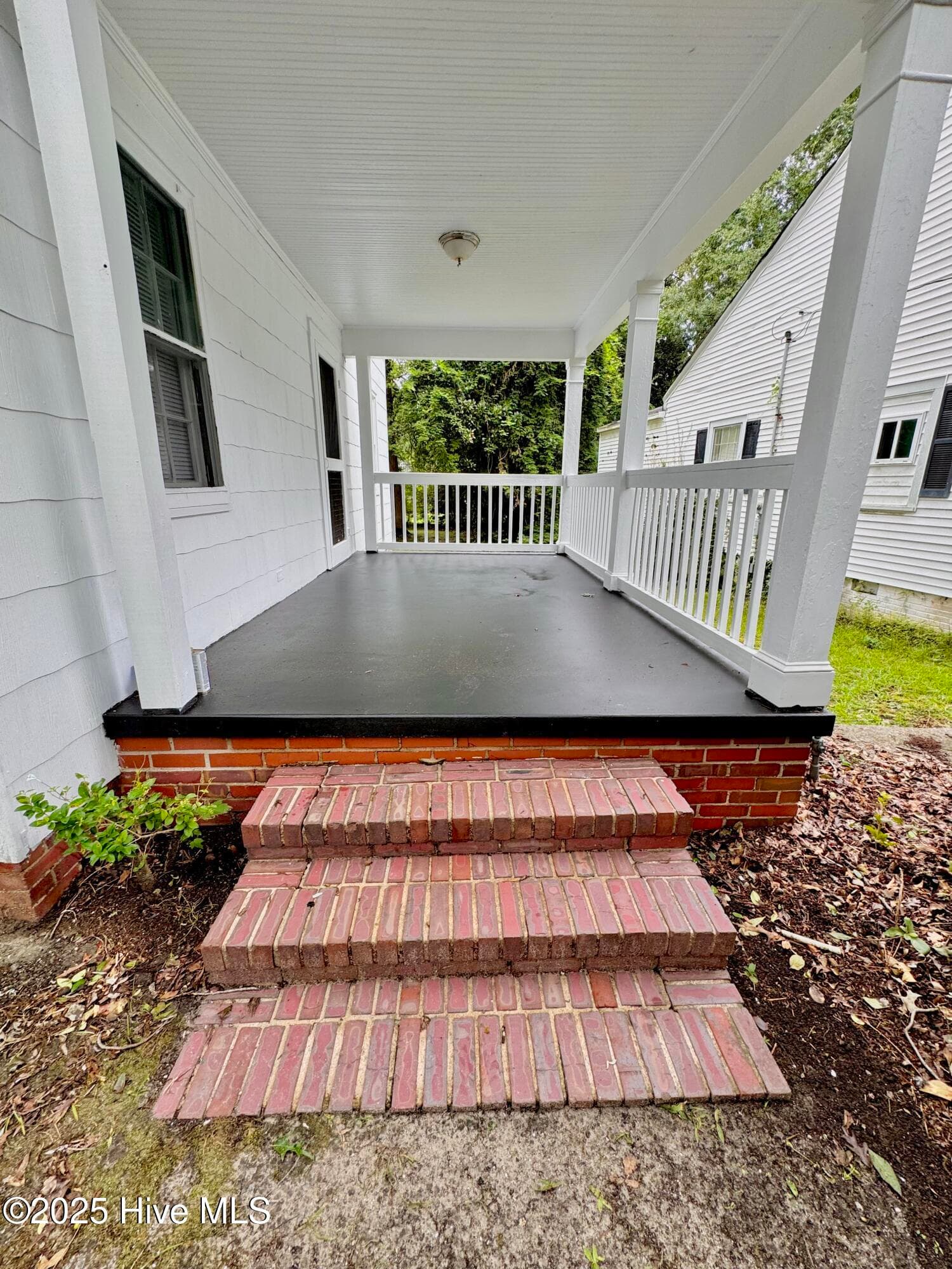 Single Family Residence at 306 Wilson Avenue, Kinston, NC 28501, photo 6 of 61