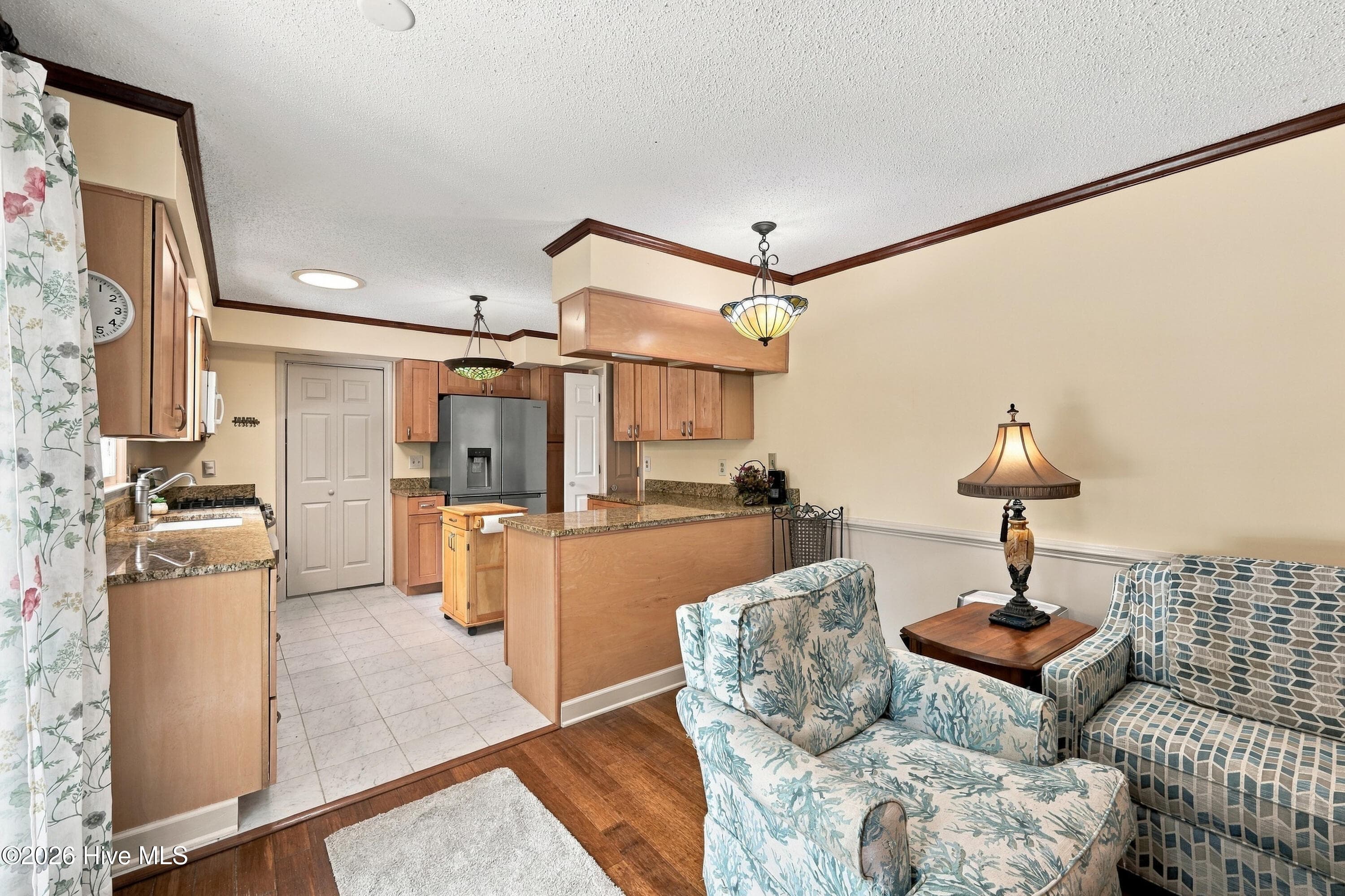 Single Family Residence at 715 Plantation Drive, New Bern, NC 28562, photo 10 of 53