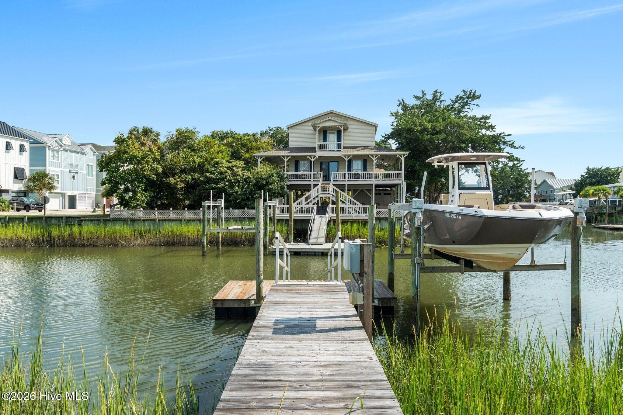 Single Family Residence at 186 Sailfish Drive, Holden Beach, NC 28462, Holden Beach, photo 12 of 50