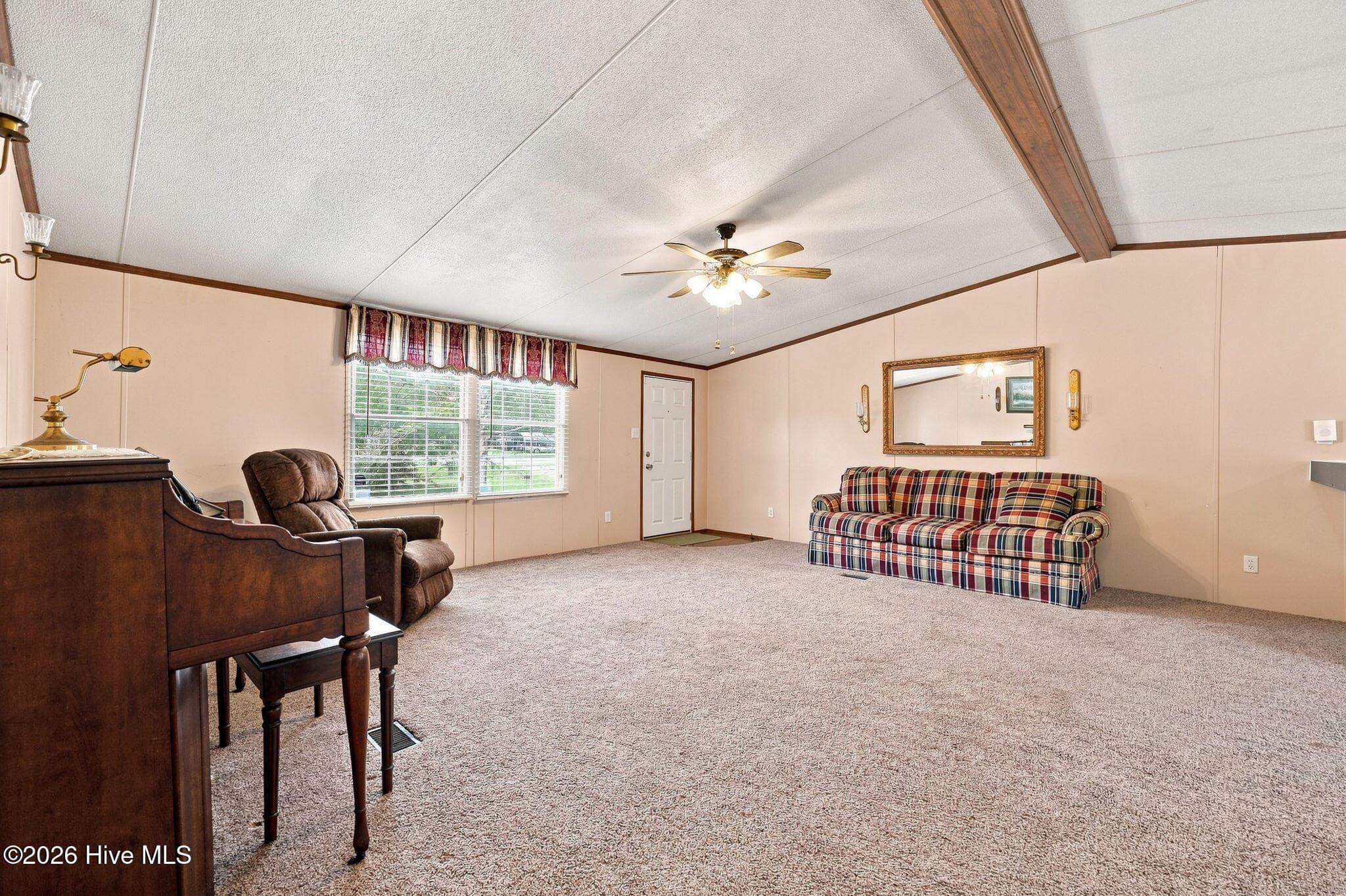 Manufactured Home at 4652 Faith Baptist Church Road, Pinetops, NC 27864, photo 37 of 145