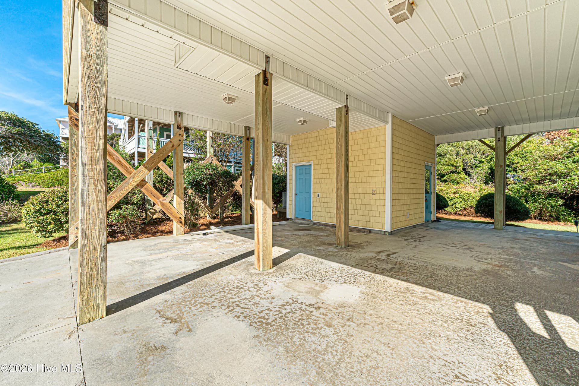 Single Family Residence at 118 Heverly Drive, Emerald Isle, NC 28594, photo 51 of 61