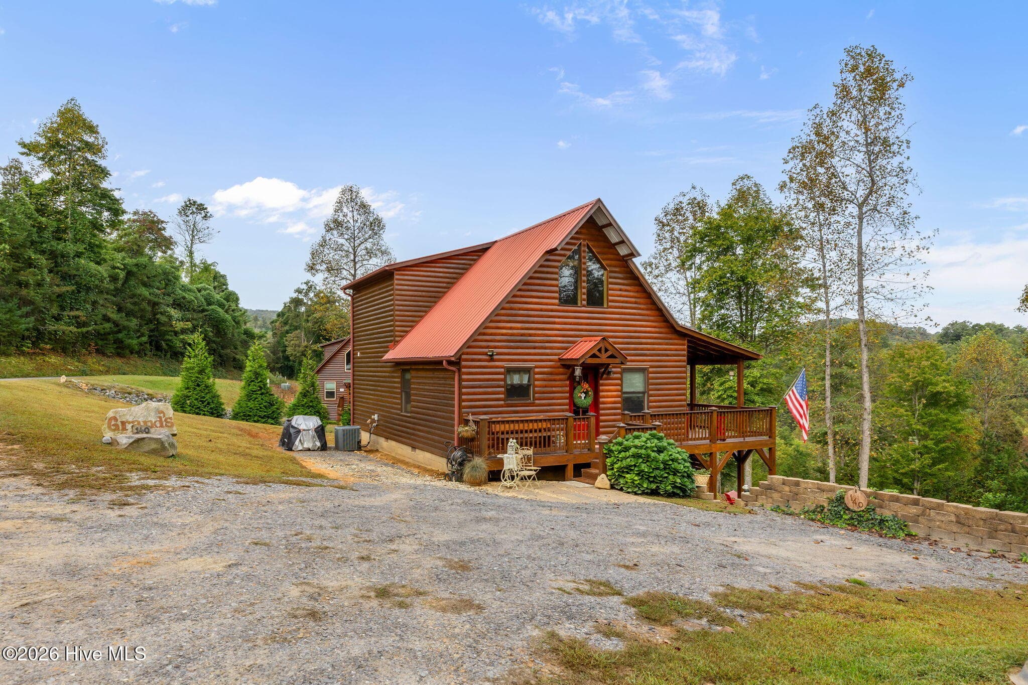 Single Family Residence at 140 Carolina Fox Circle, Murphy, NC 28906, photo 9 of 45