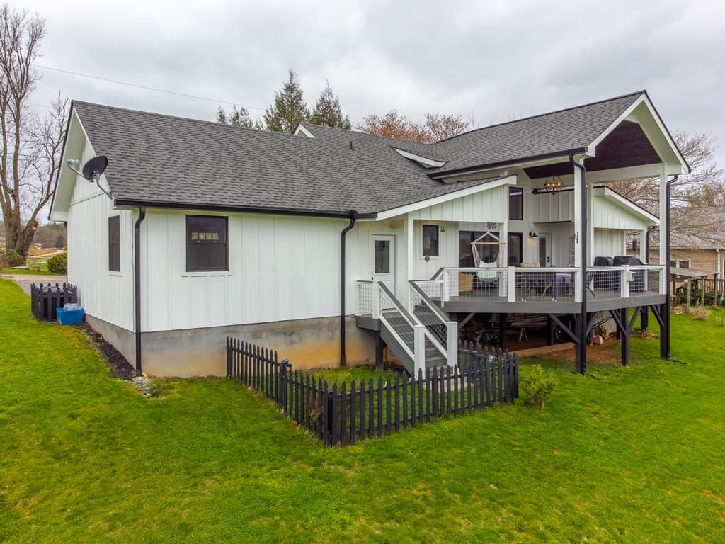 Residential at 101 Mill Street, Hayesville, NC 28904, Hayesville, photo 140 of 153