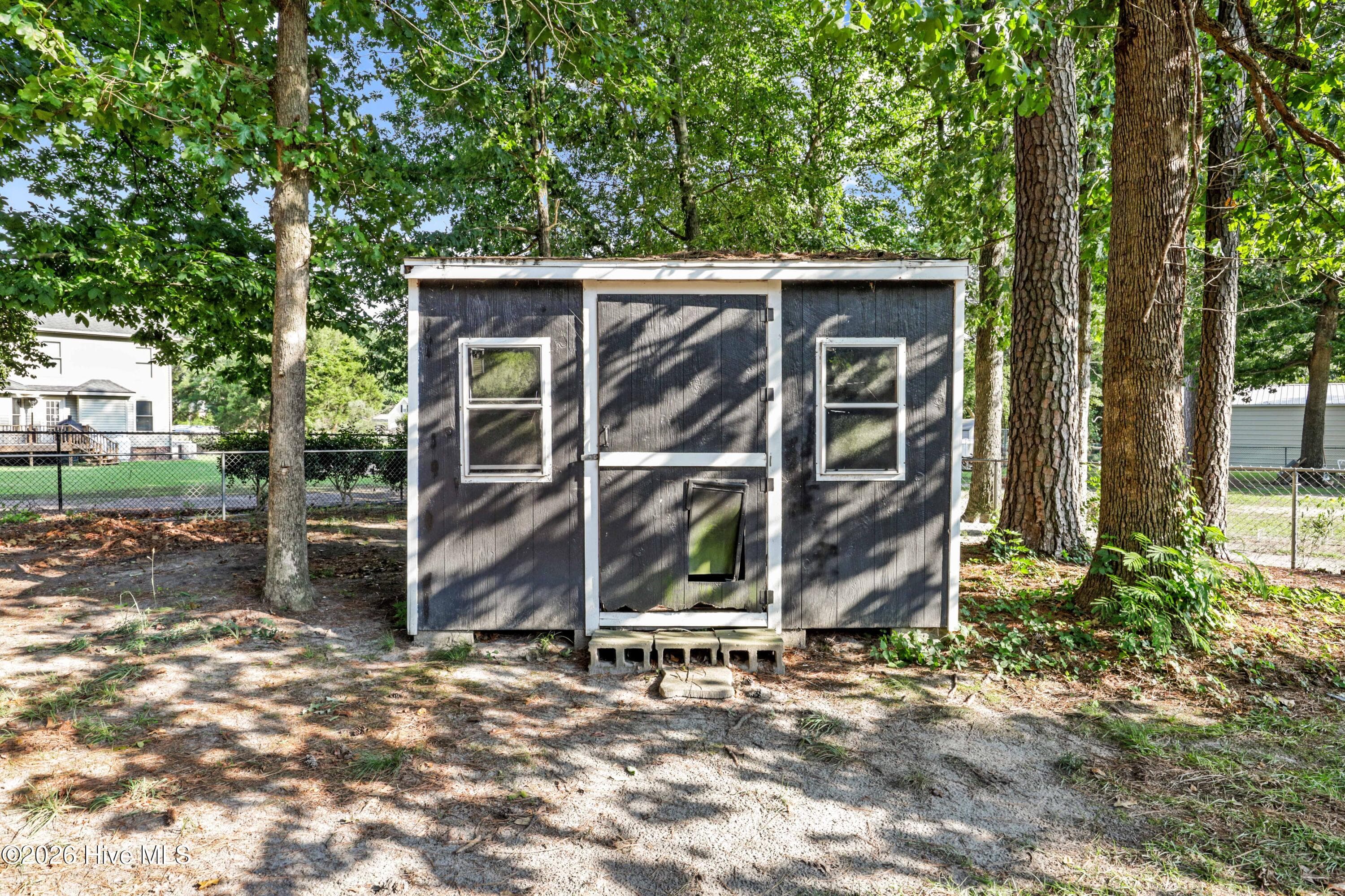 Single Family Residence at 202 N Pointe Drive, Goldsboro, NC 27530, photo 41 of 44