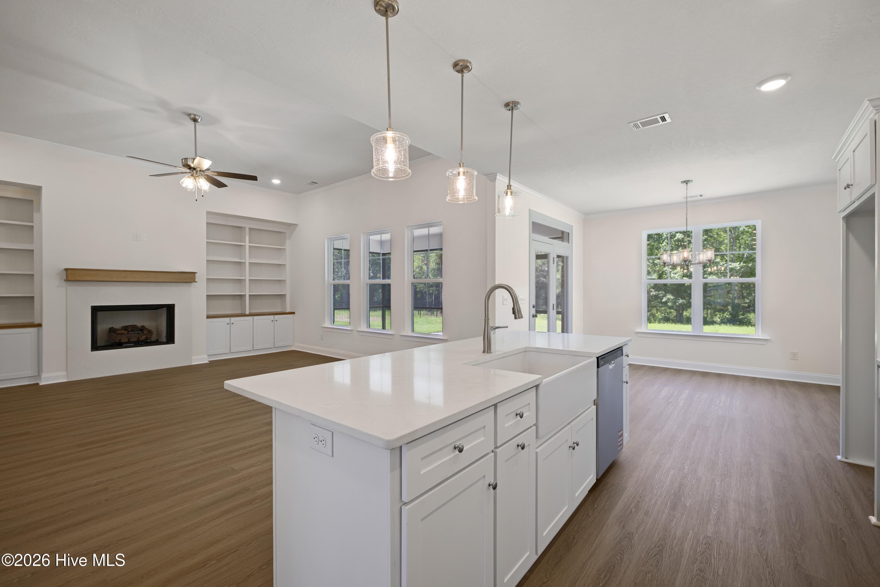 Farmhouse sink - 1589 Bellingham Drive, Beech Island, SC 29842