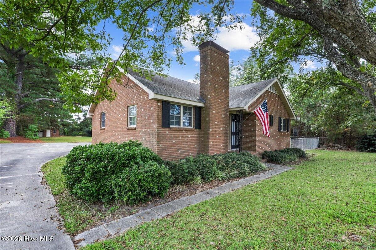 Single Family Residence at 489 Hwy 58 S, Kinston, NC 28504, photo 11 of 156