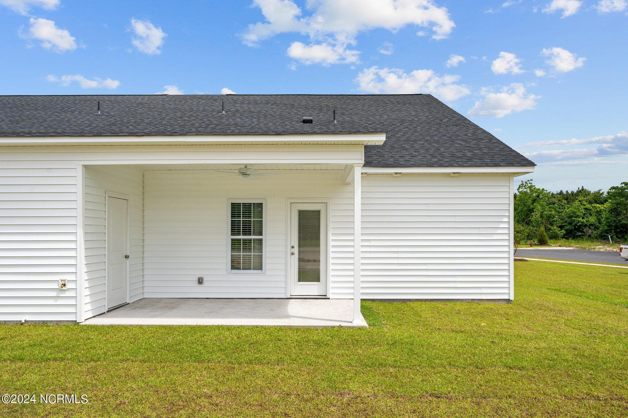 Townhouse at 2020 Dartford Drive A, Greenville, NC 27834, photo 121 of 122