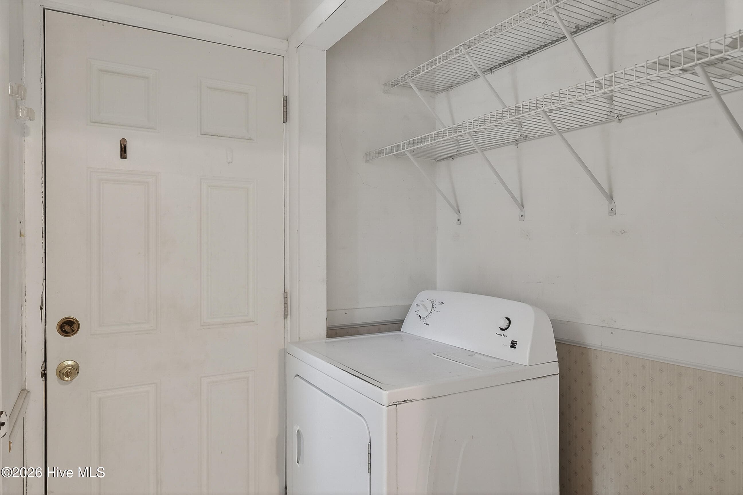 Single Family Residence at 12 Barksdale Drive, Jacksonville, NC 28540, photo 6 of 26