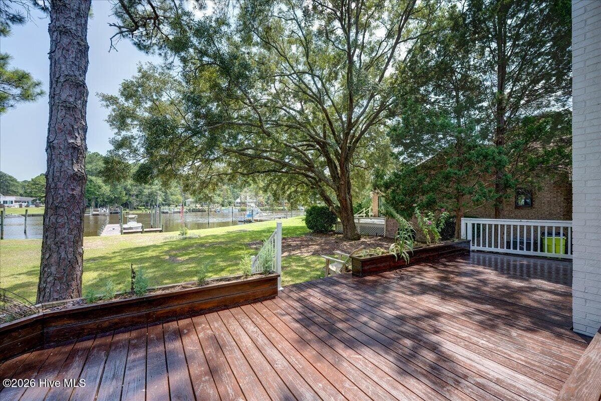 Single Family Residence at 5724 Gondolier Drive, New Bern, NC 28560, New Bern, photo 23 of 59