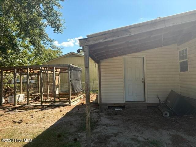 Single Family Residence at 1729 Holly Ridge Road, Kinston, NC 28504, photo 4 of 4