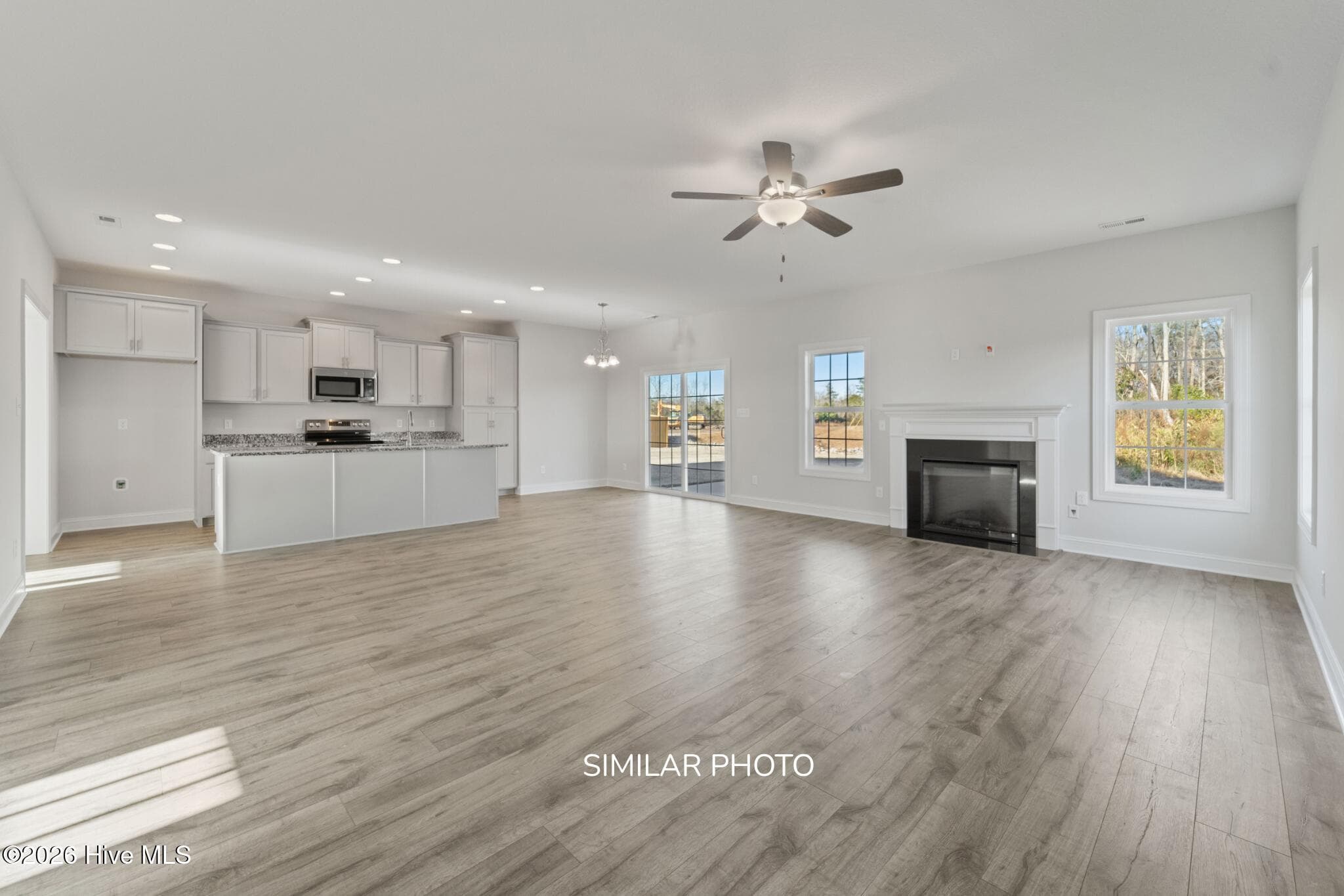 Single Family Residence at 304 Water Wagon Trail, Jacksonville, NC 28546, photo 2 of 2