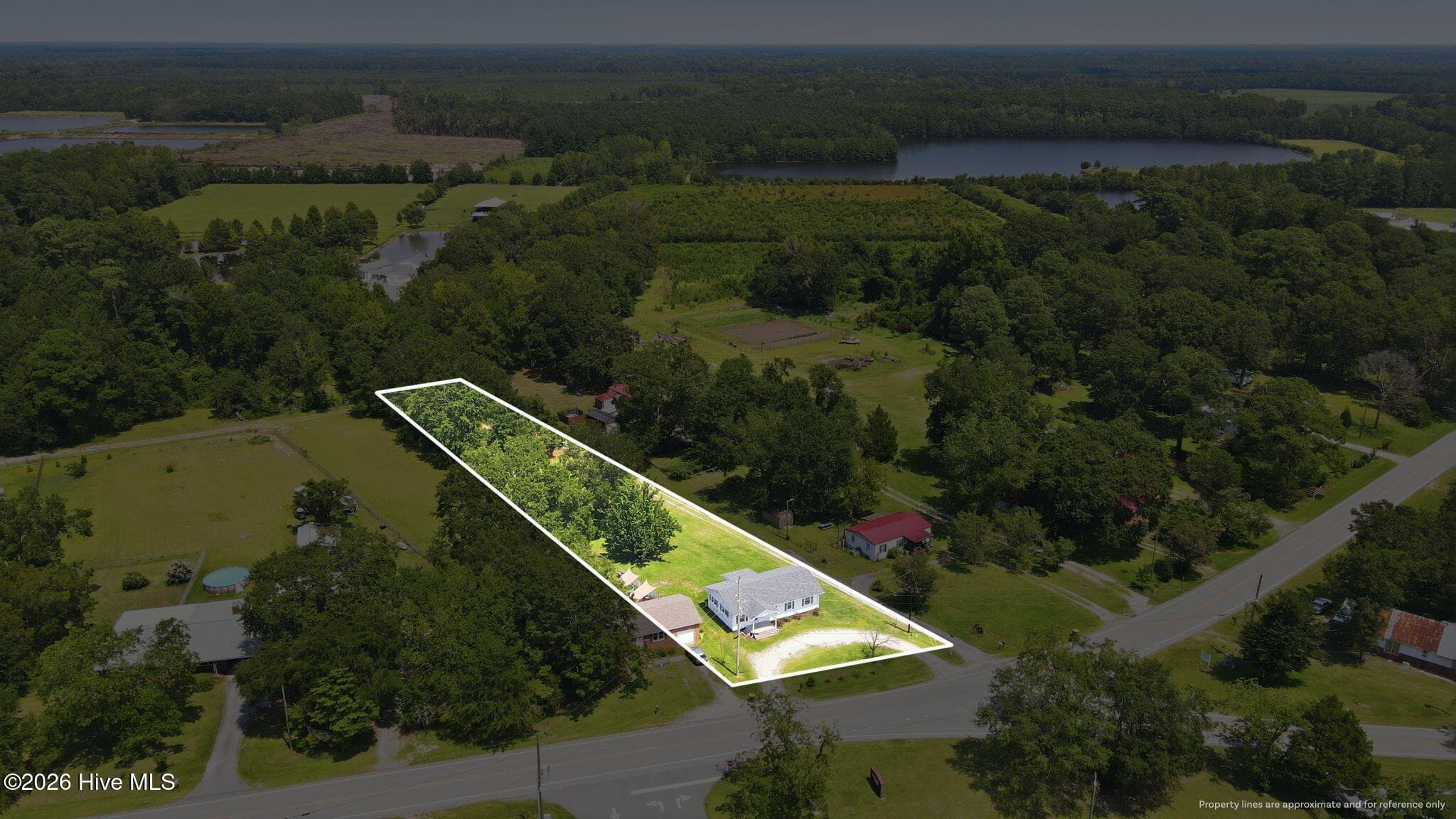 Single Family Residence at 185 Saints Delight Church Road, New Bern, NC 28560, photo 6 of 7
