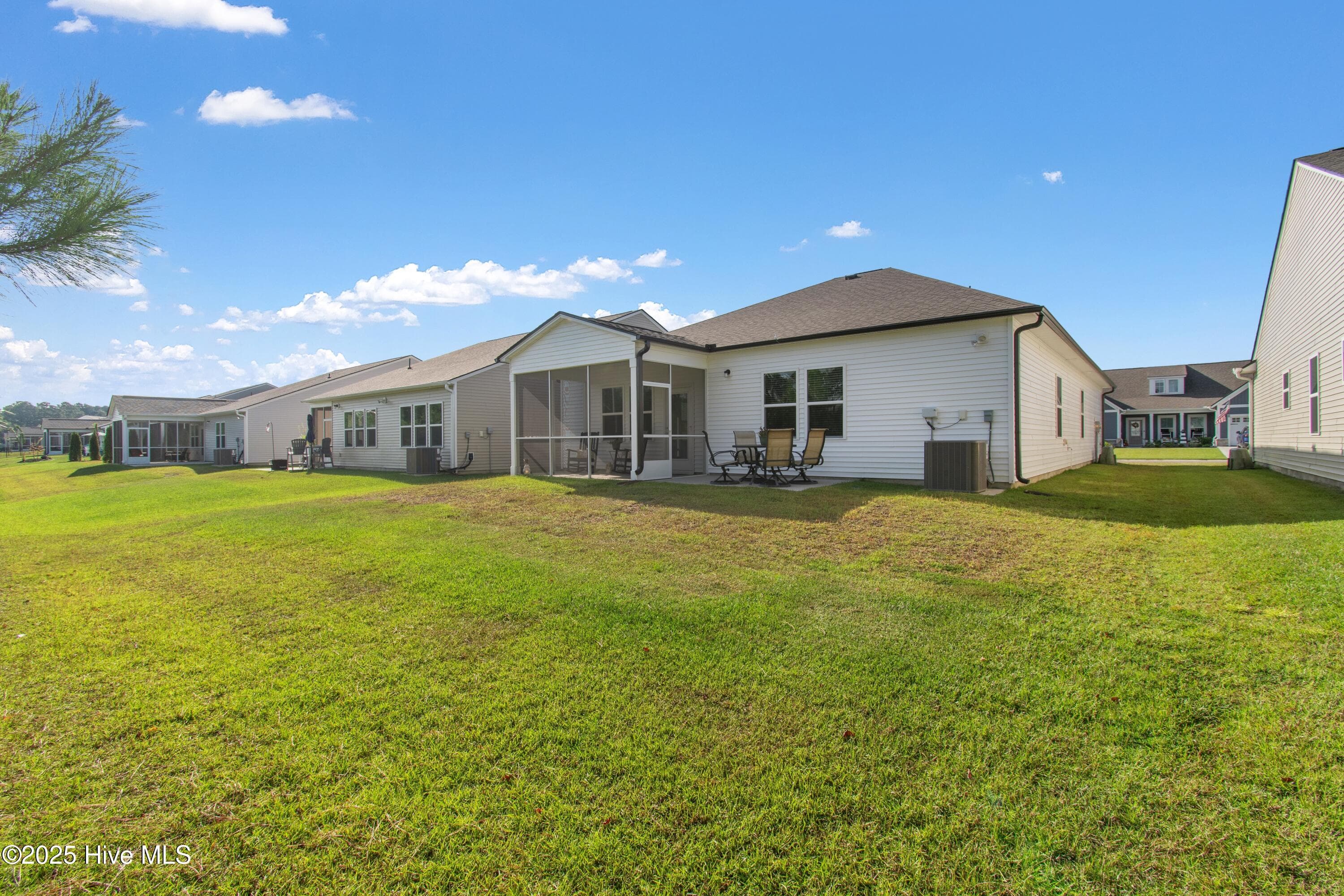 Single Family Residence at 225 Eagle Claw Drive, Calabash, NC 28467, photo 31 of 50