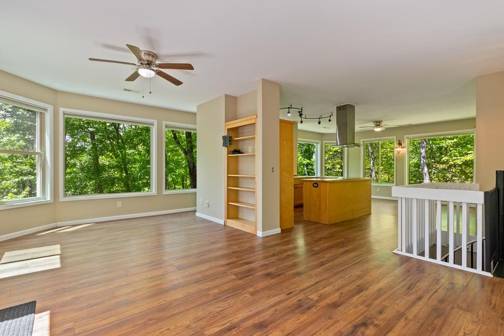 Single Family Residence at 285 Peachtree Mtn Est Road, Murphy, NC 28906, photo 14 of 82