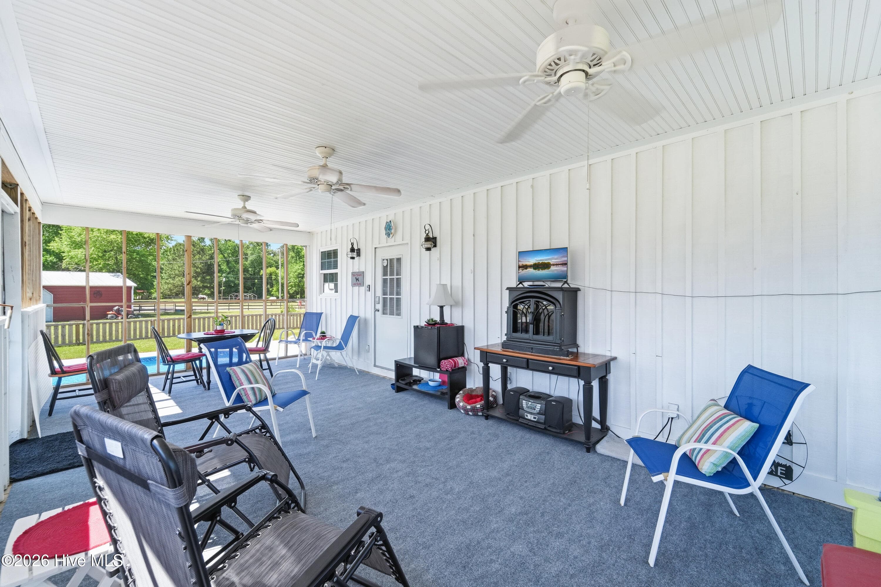 Single Family Residence at 545 Koonce Fork Road, Richlands, NC 28574, photo 3 of 7