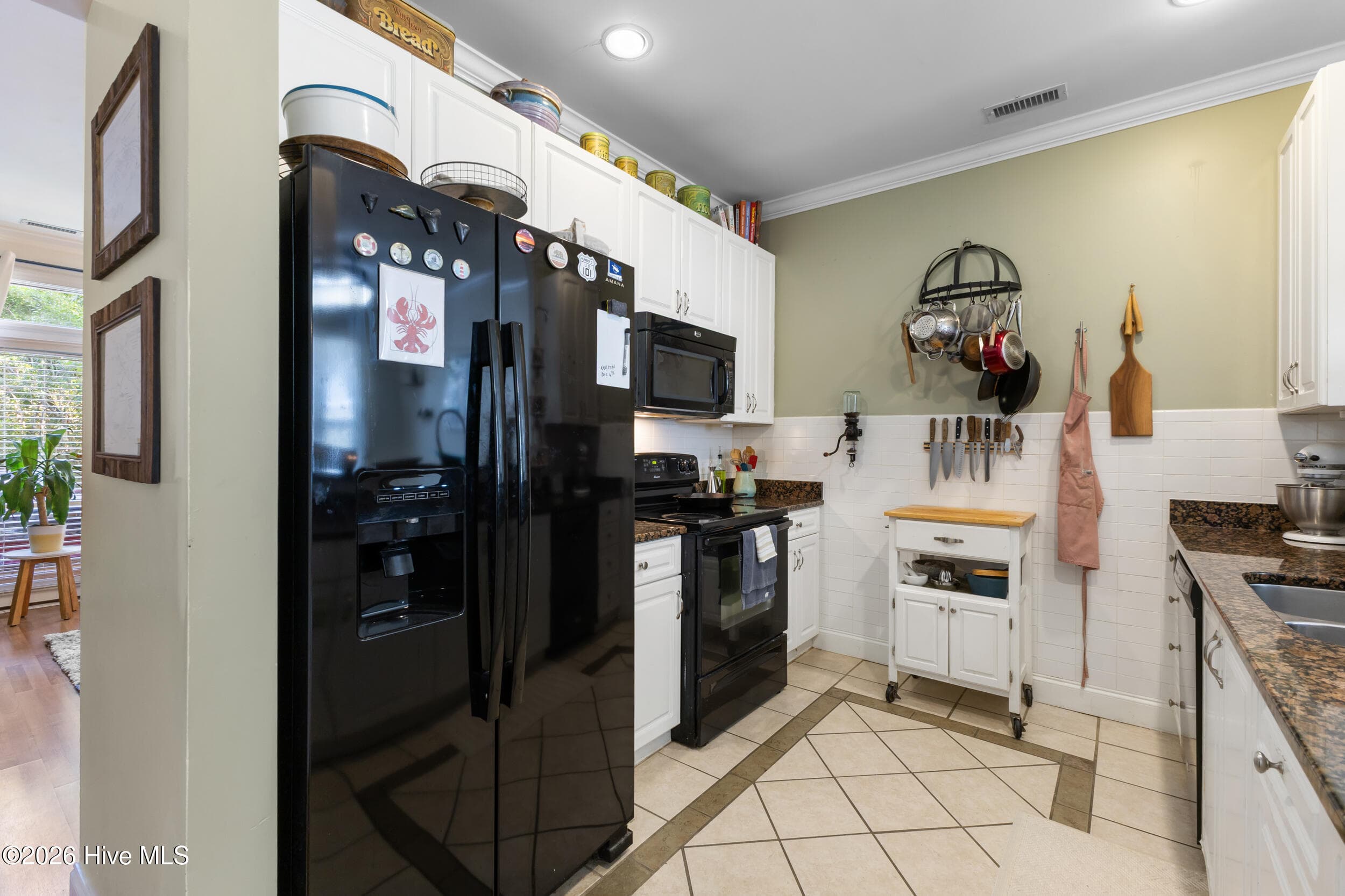 Townhouse at 5813 Wrightsville Avenue Apt 138, Wilmington, NC 28403, photo 12 of 38