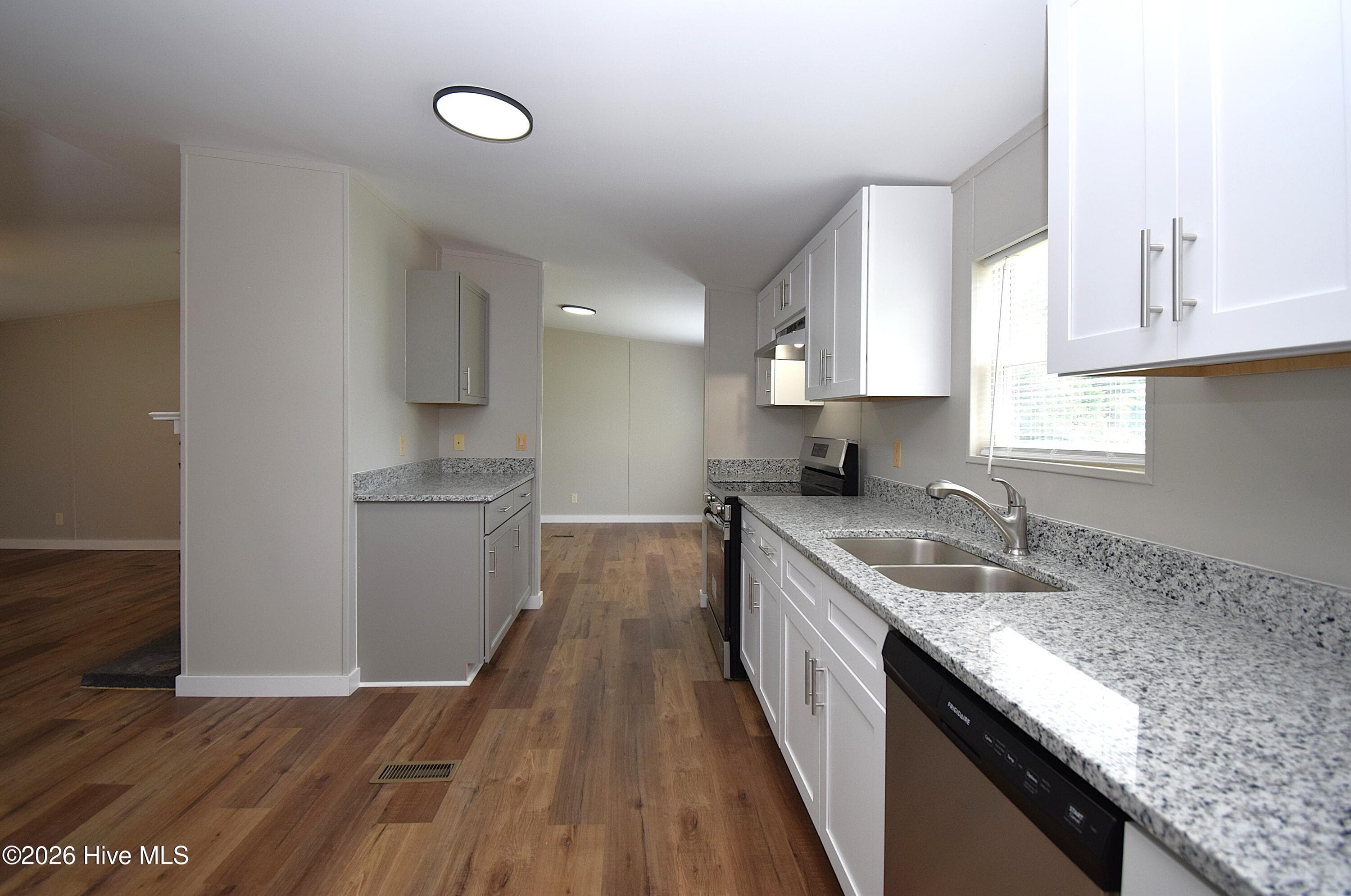 Manufactured Home at 220 Main Street, Grifton, NC 28530, photo 25 of 59