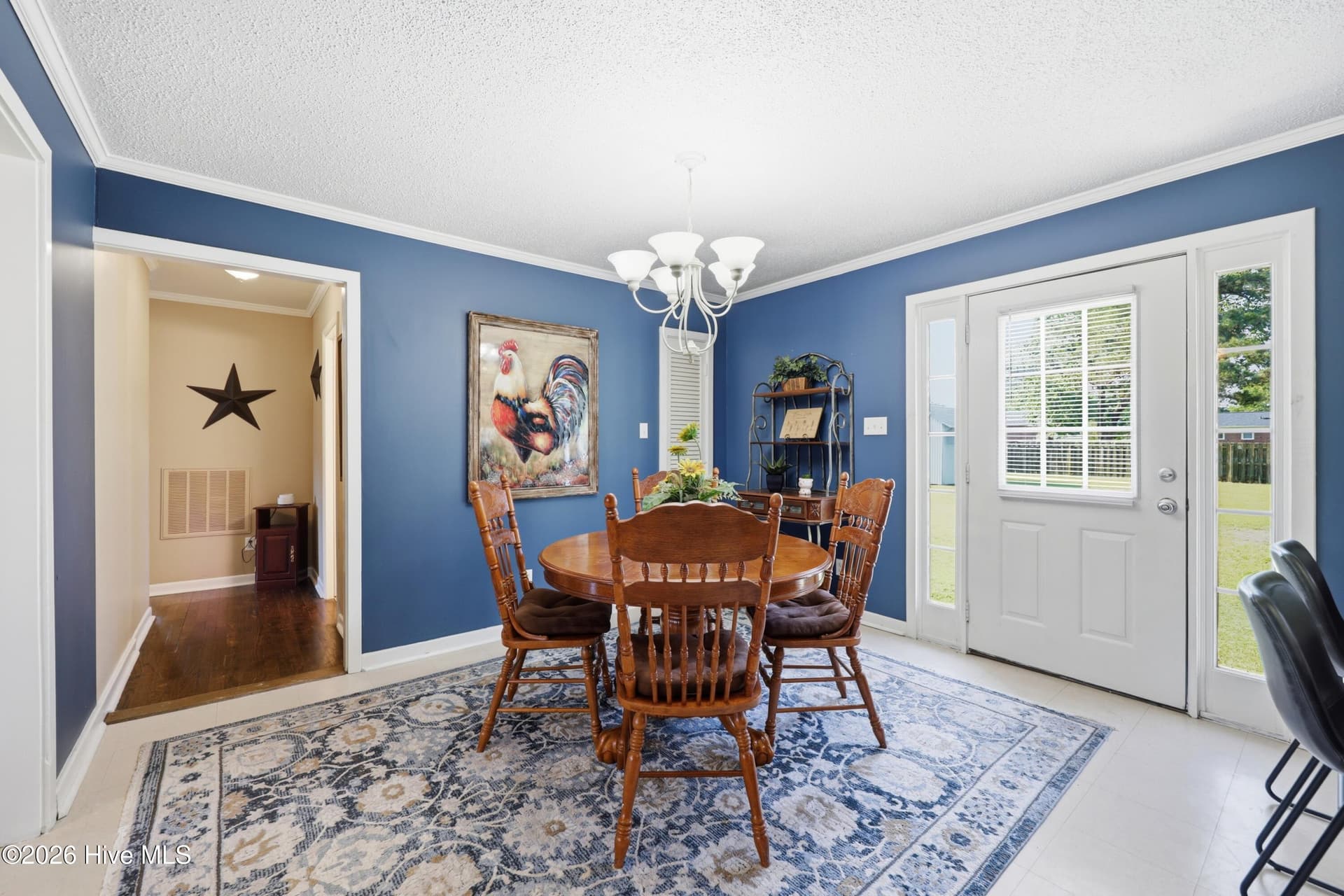 Single Family Residence at 755 Central Avenue, Kinston, NC 28504, photo 6 of 41