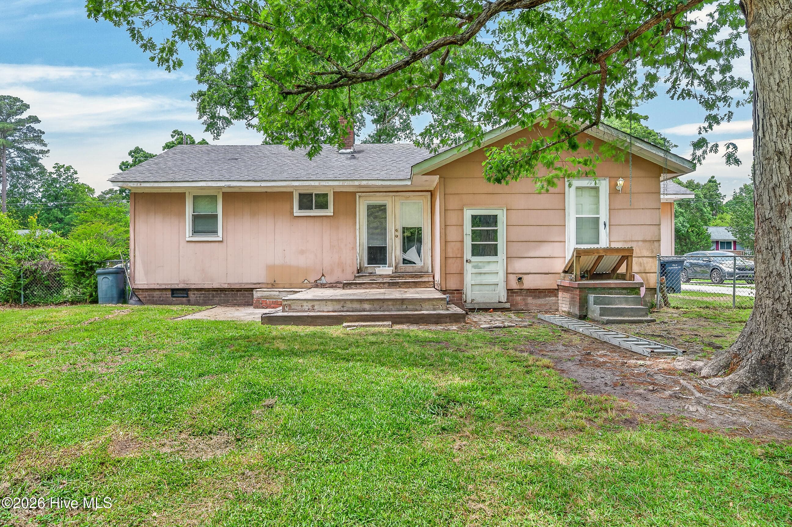 Single Family Residence at 12 Barksdale Drive, Jacksonville, NC 28540, photo 18 of 26