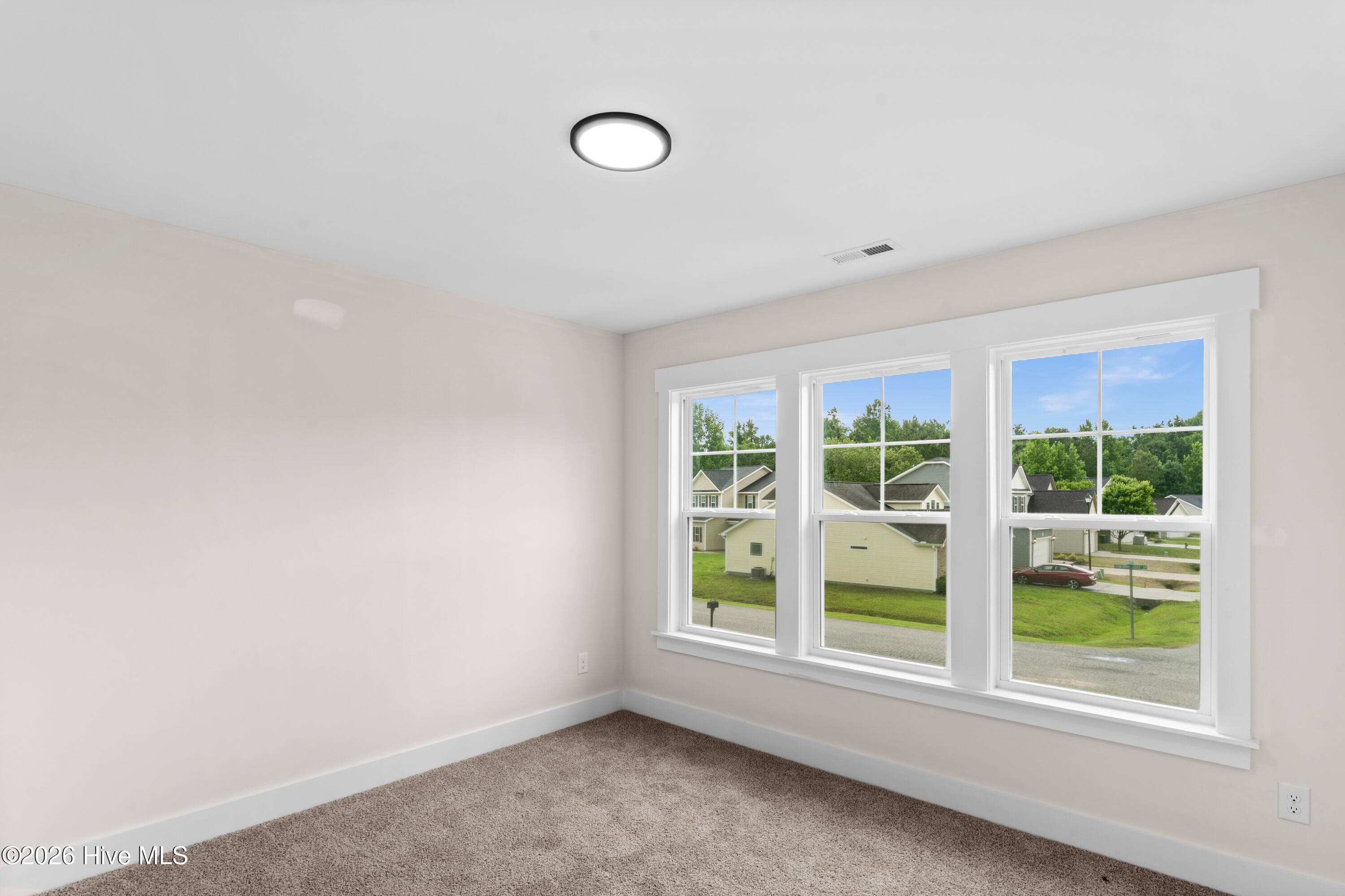 Single Family Residence at 445 Peregrine Ridge Drive, New Bern, NC 28560, photo 47 of 79