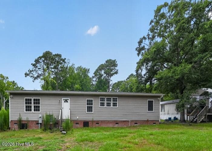 Manufactured Home at 2184 Creekwood Court SW, Supply, NC 28462, photo 5 of 50