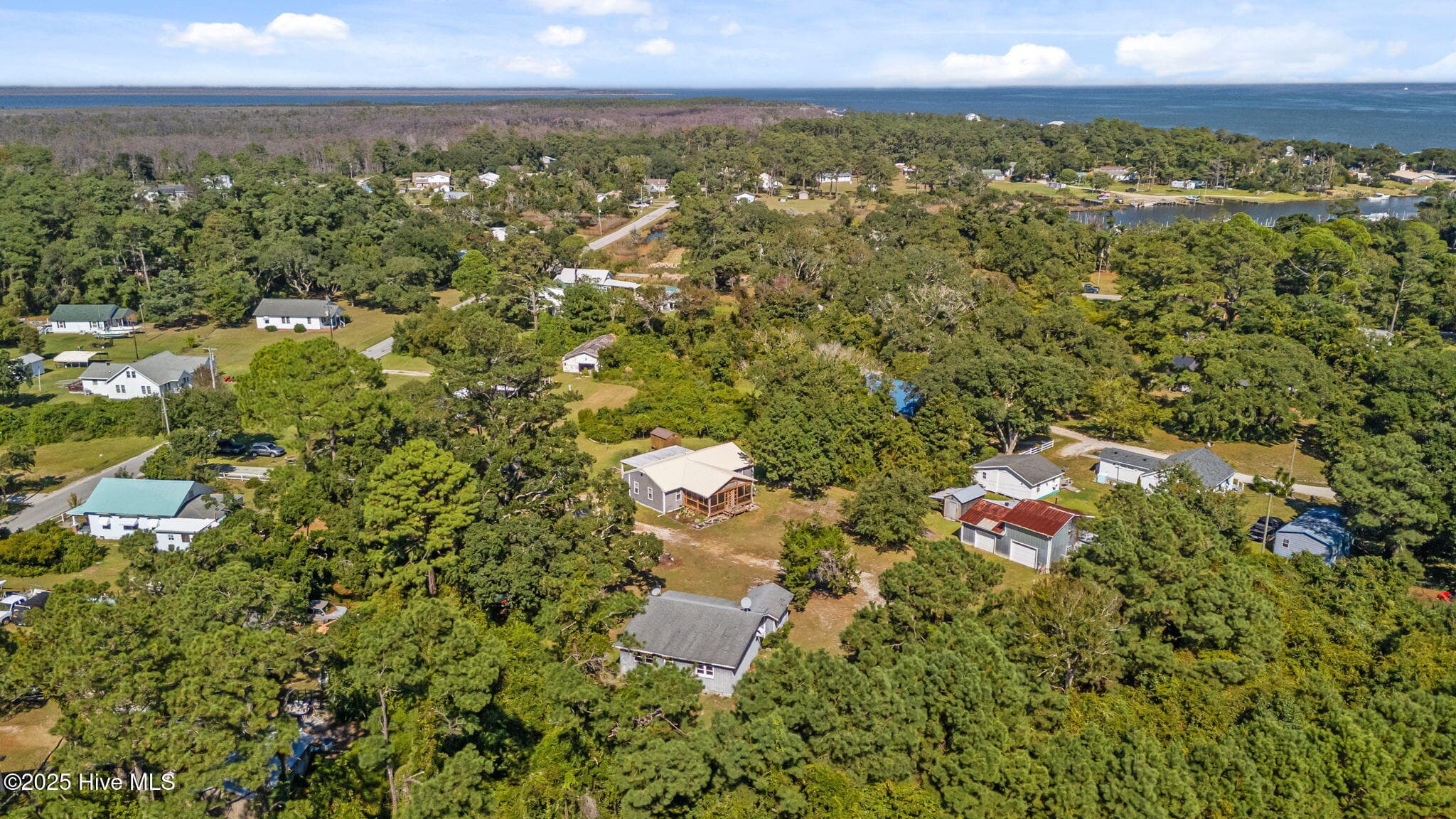 Single Family Residence at 376 Shell Road, Atlantic, NC 28511, photo 5 of 5