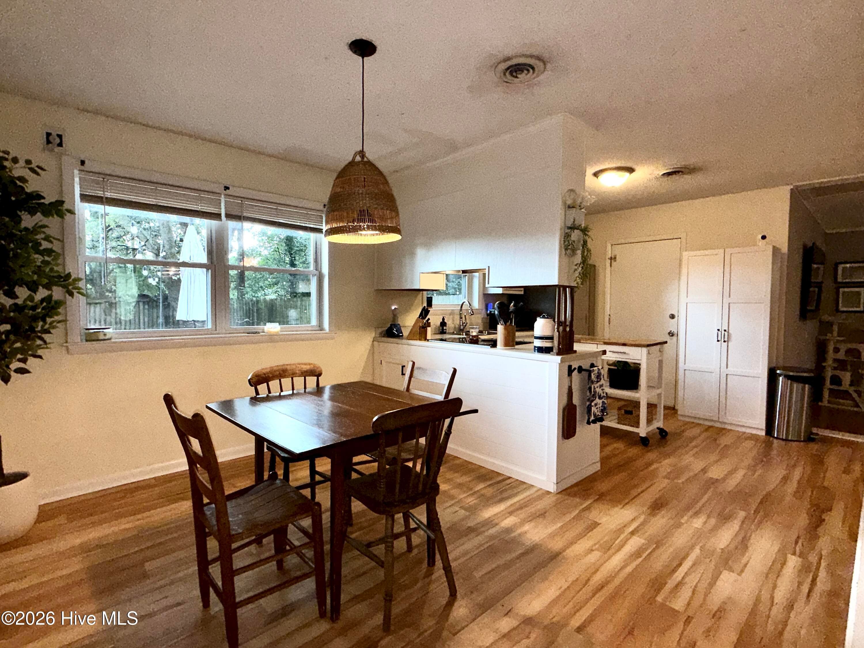 Single Family Residence at 517 Voltaire Place, Wilmington, NC 28412, photo 7 of 25