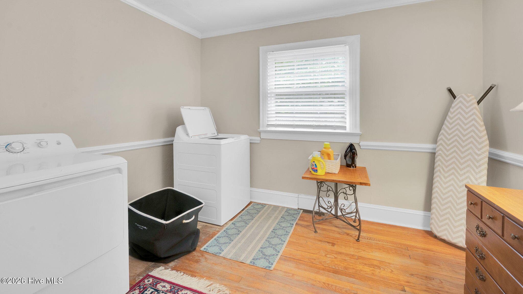 laundry room - could be flex for pantry or even a nursery - 1902 Sherwood Drive, Greenville, NC 27858