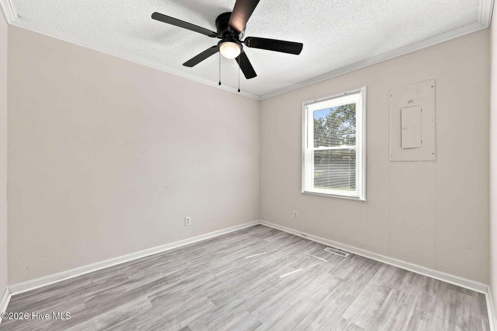Single Family Residence at 17 Old Fort Shores Road, Chocowinity, NC 27817, photo 25 of 46