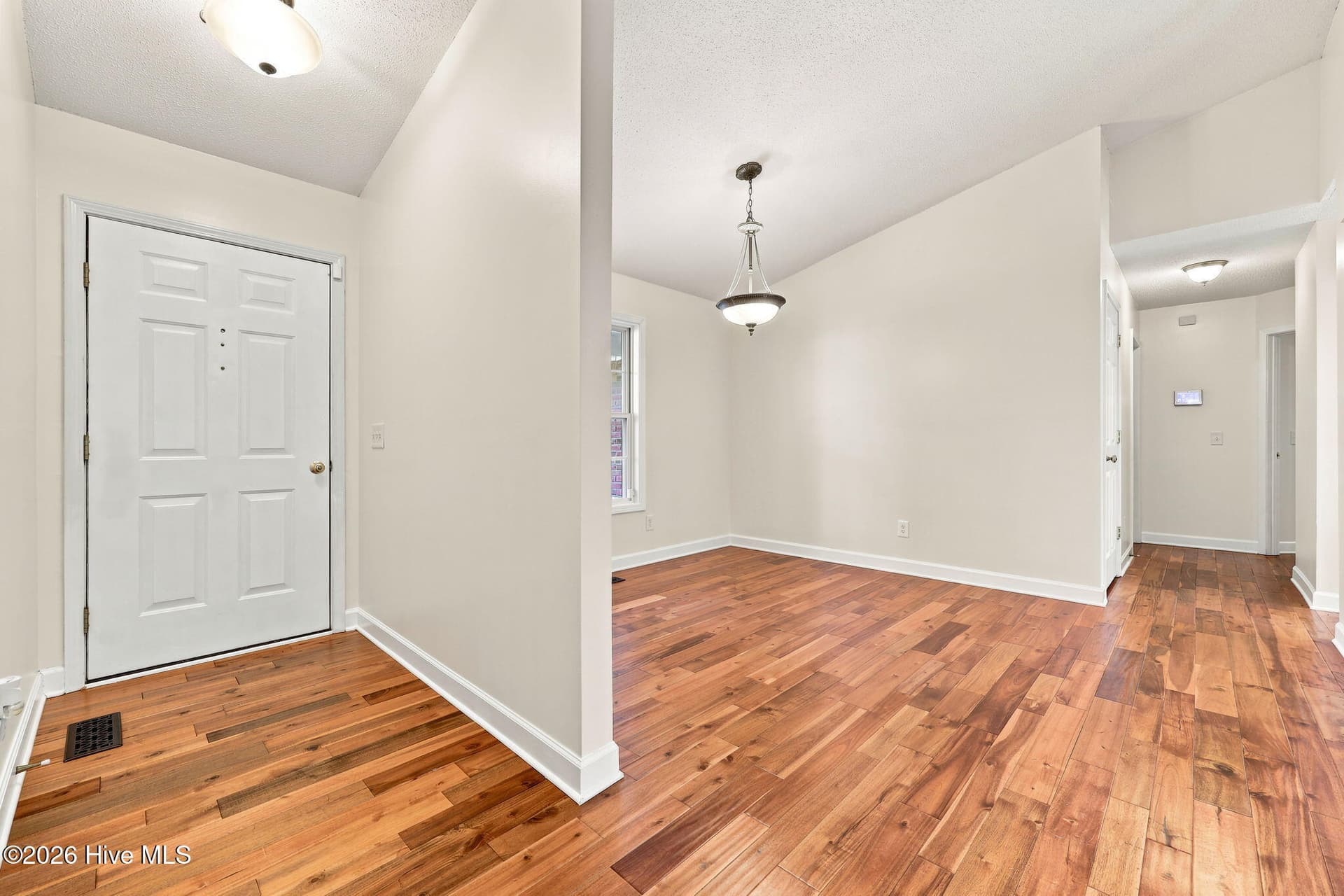 Single Family Residence at 20 Starlit Lane, Pinehurst, NC 28374, photo 3 of 38