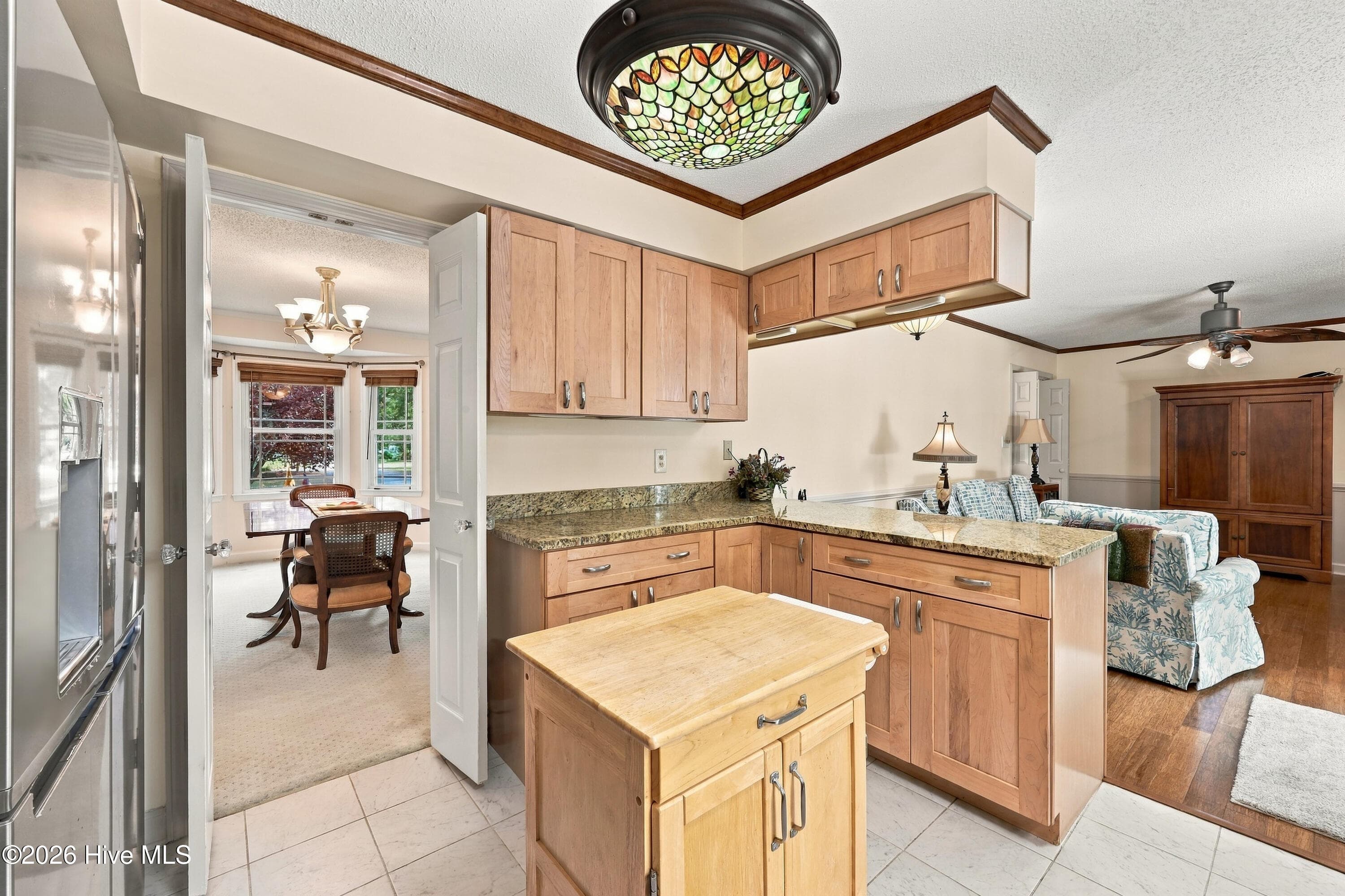 Single Family Residence at 715 Plantation Drive, New Bern, NC 28562, photo 13 of 53
