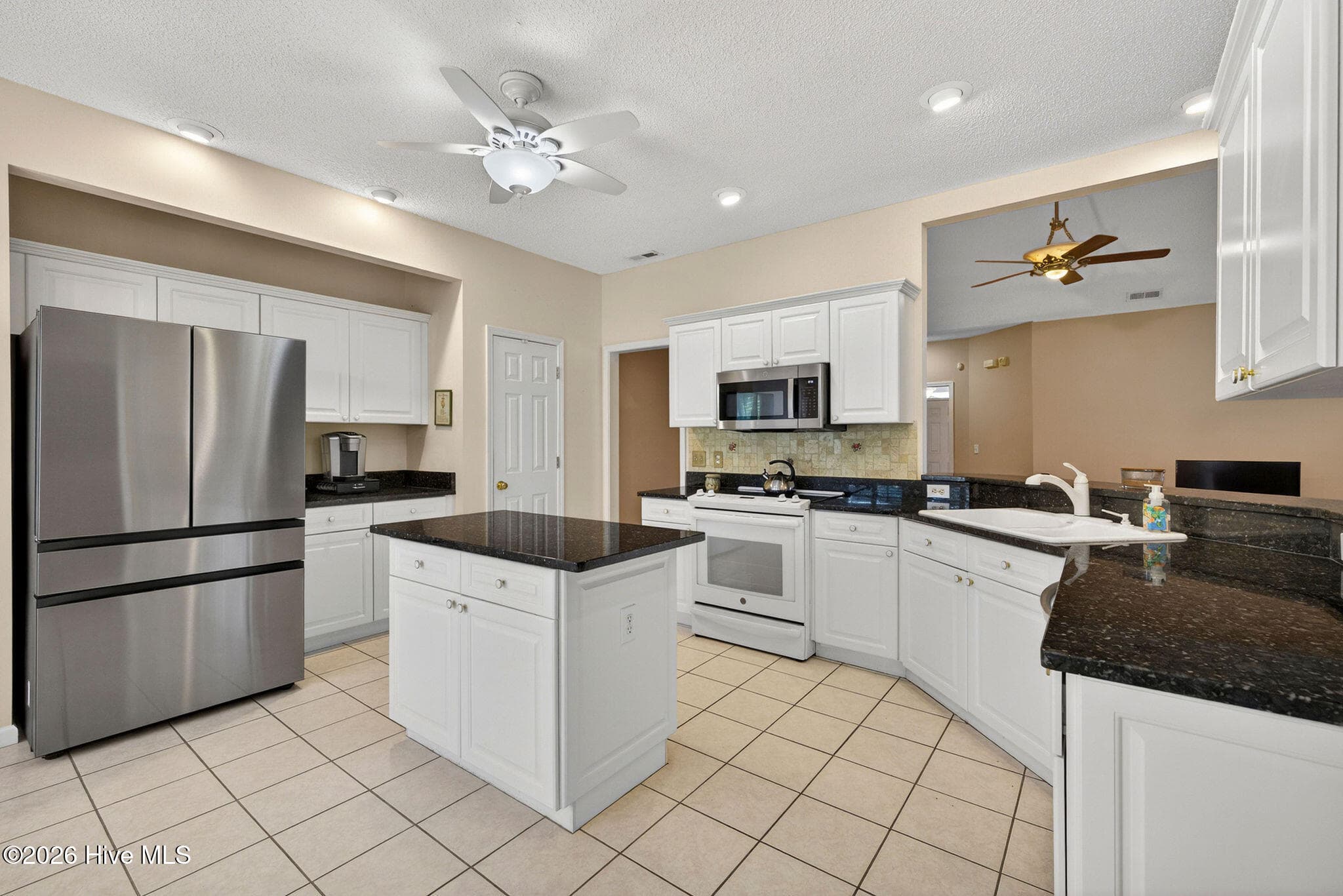Kitchen - 1113 Willow Pond Lane, Leland, NC 28451