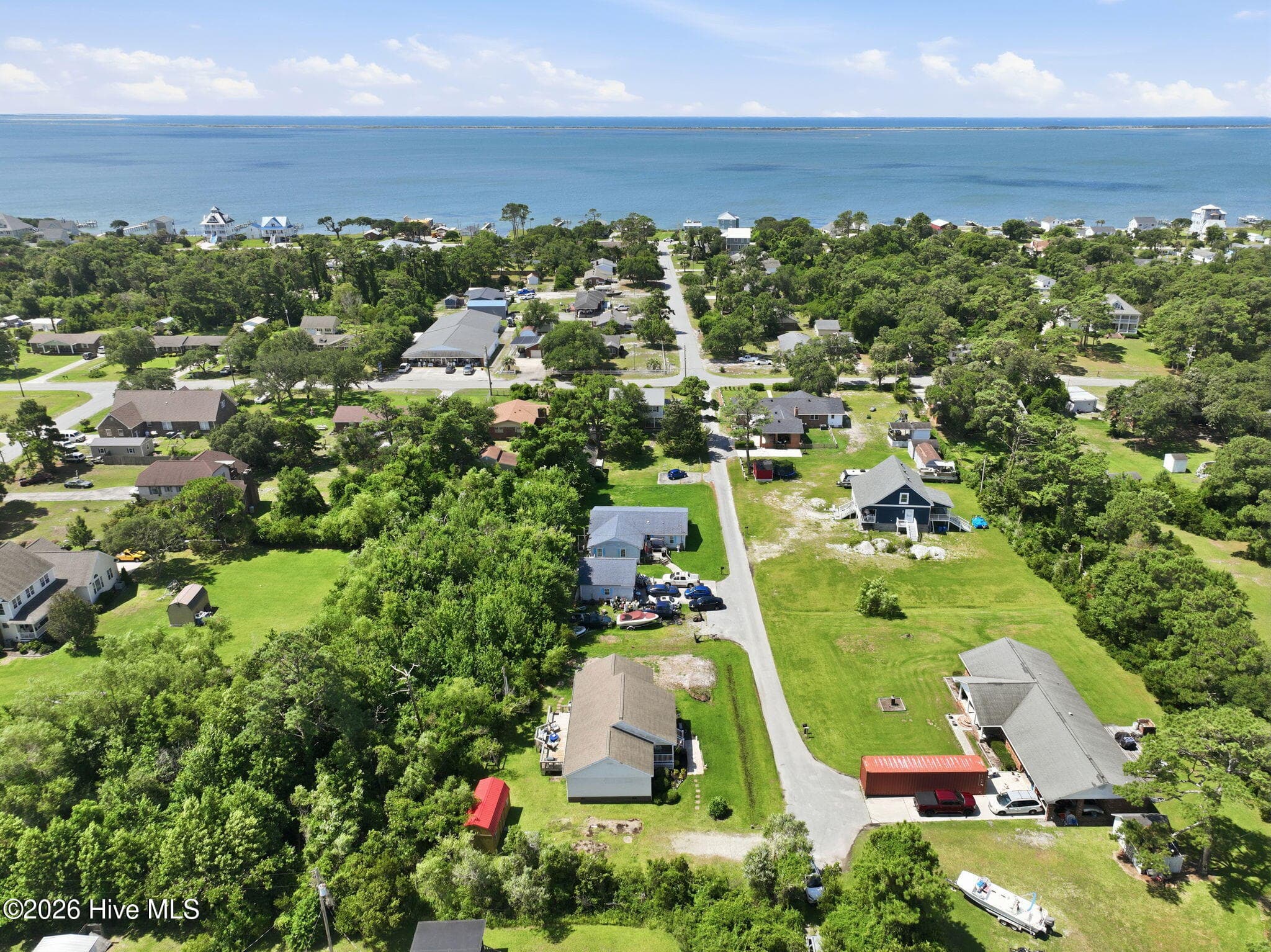Manufactured Home at 202 Willis Drive, Harkers Island, NC 28531, Harkers Island, photo 17 of 48
