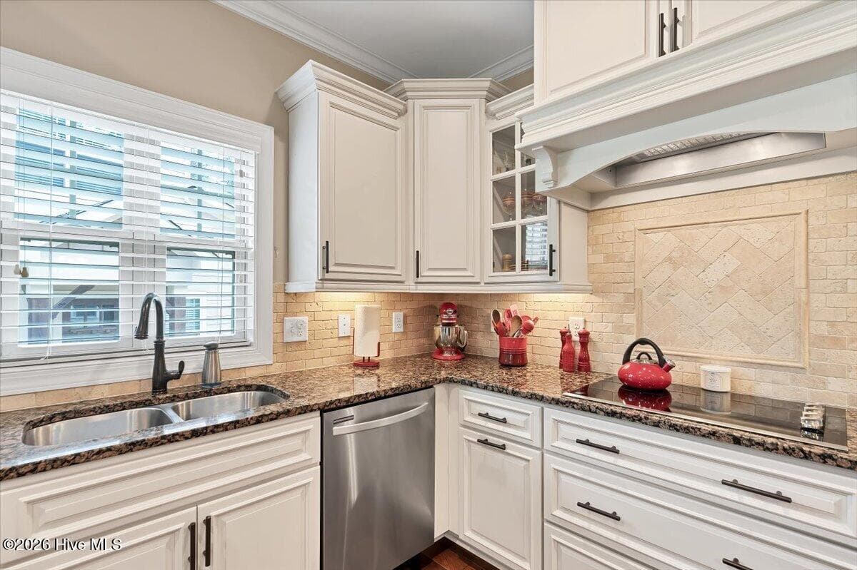 Townhouse at 1 Robins Roost B, Whispering Pines, NC 28327, photo 30 of 72