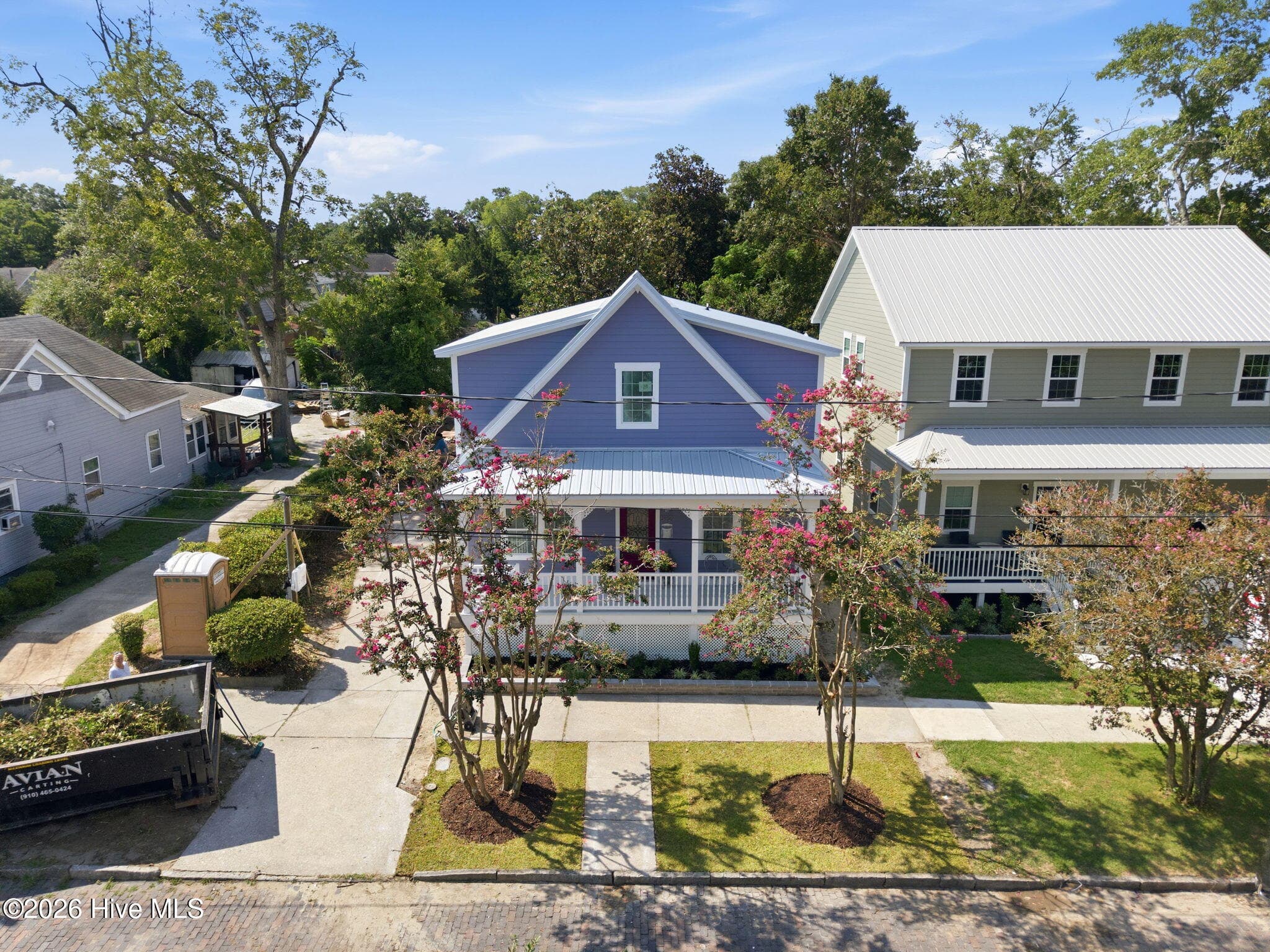 Single Family Residence at 512 Queen Street, Wilmington, NC 28401, photo 6 of 95