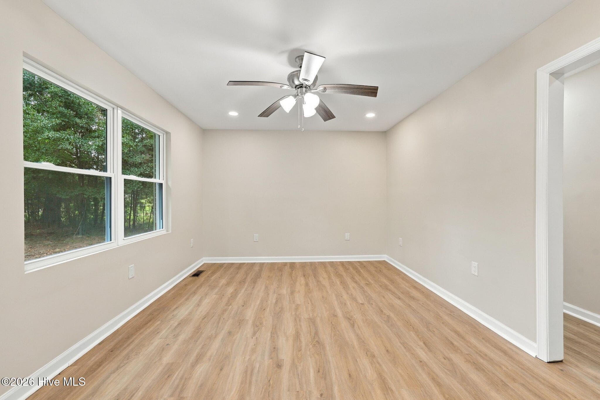 Single Family Residence at 23526 Nc 33 E, Aurora, NC 27806, photo 7 of 44