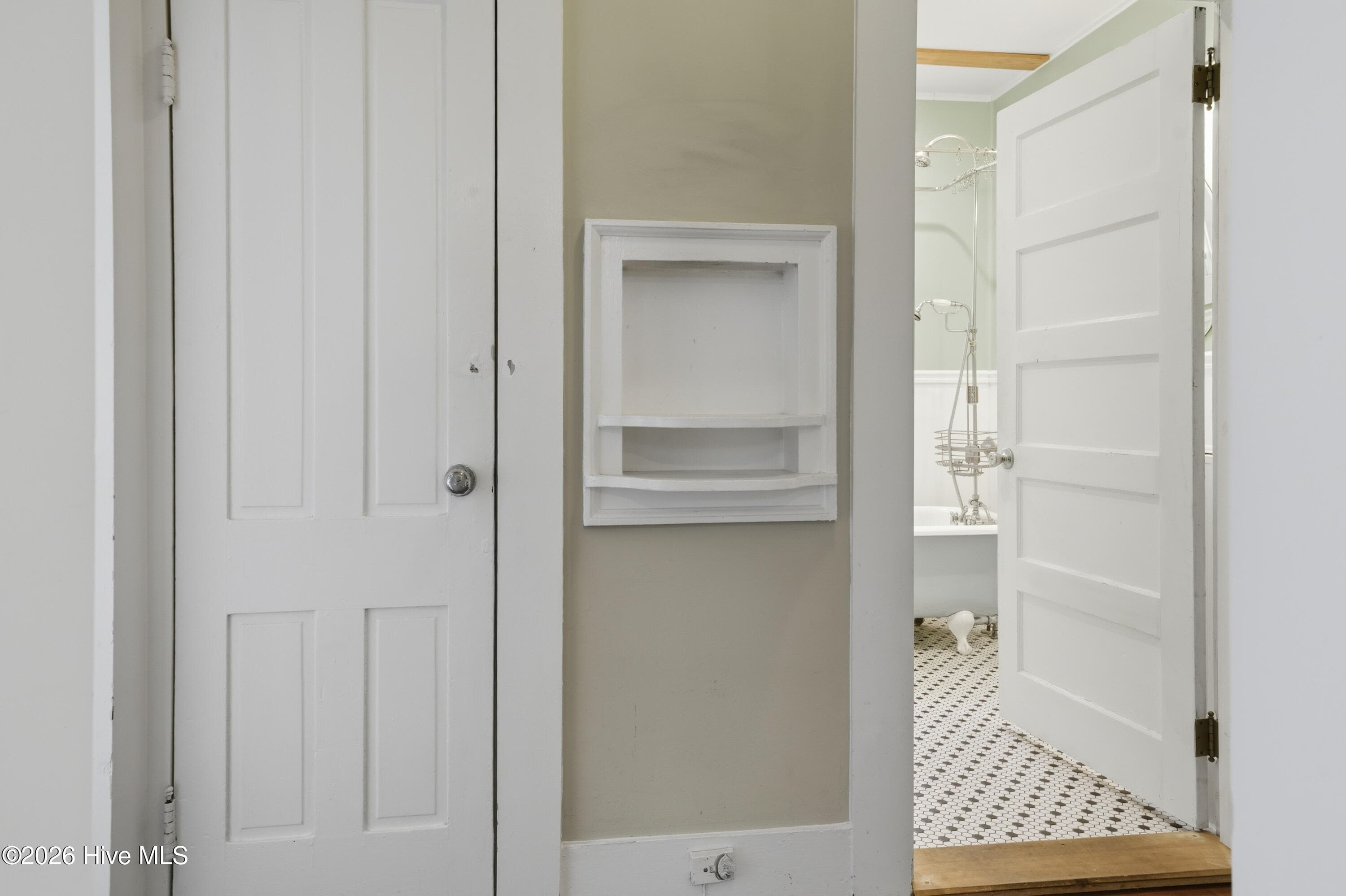 Single Family Residence at 2055 Washington Street, Wilmington, NC 28401, photo 18 of 28