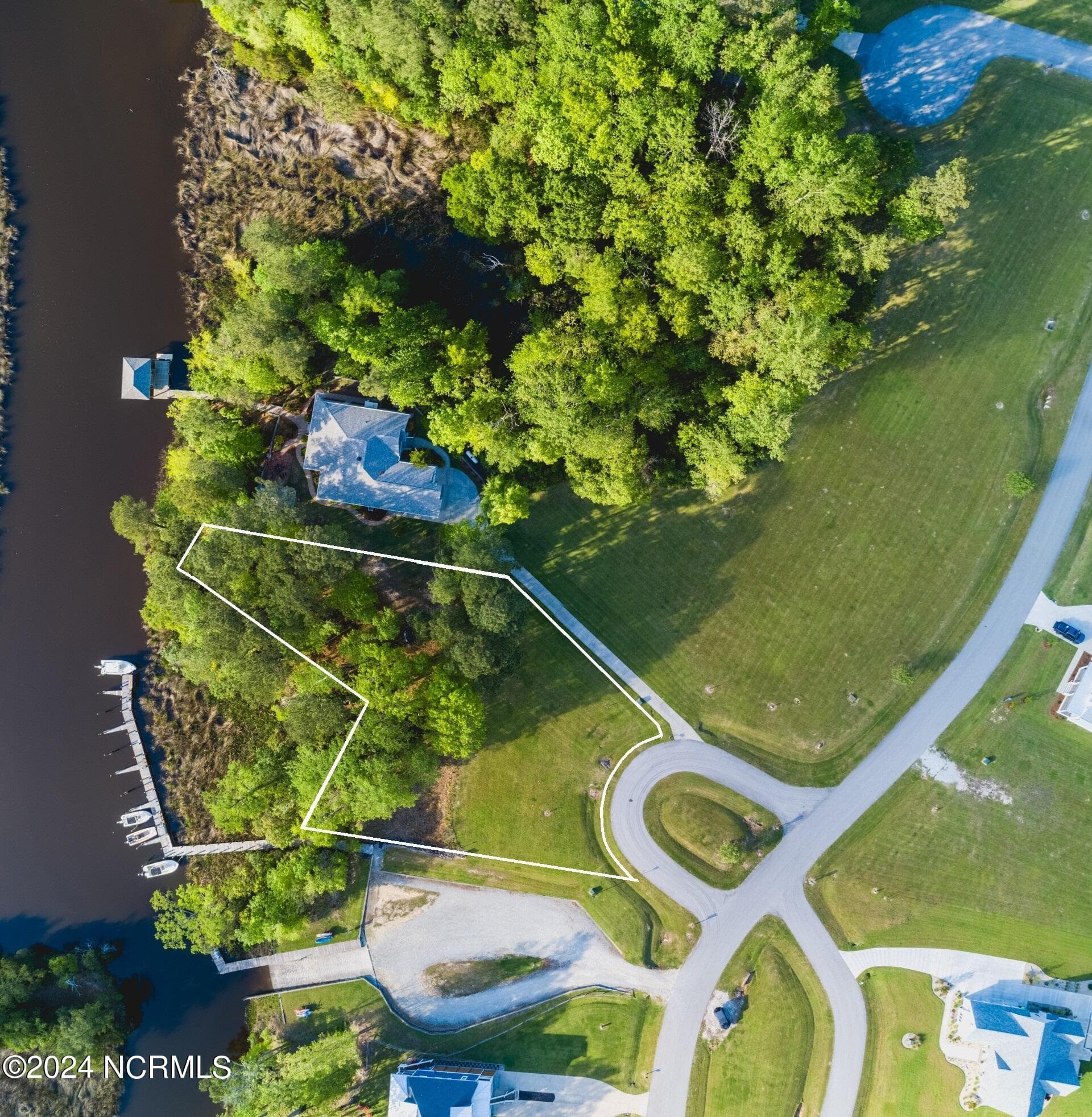 22 285 & 286 Needle Rush Court, Minnesott Beach, NC 28510