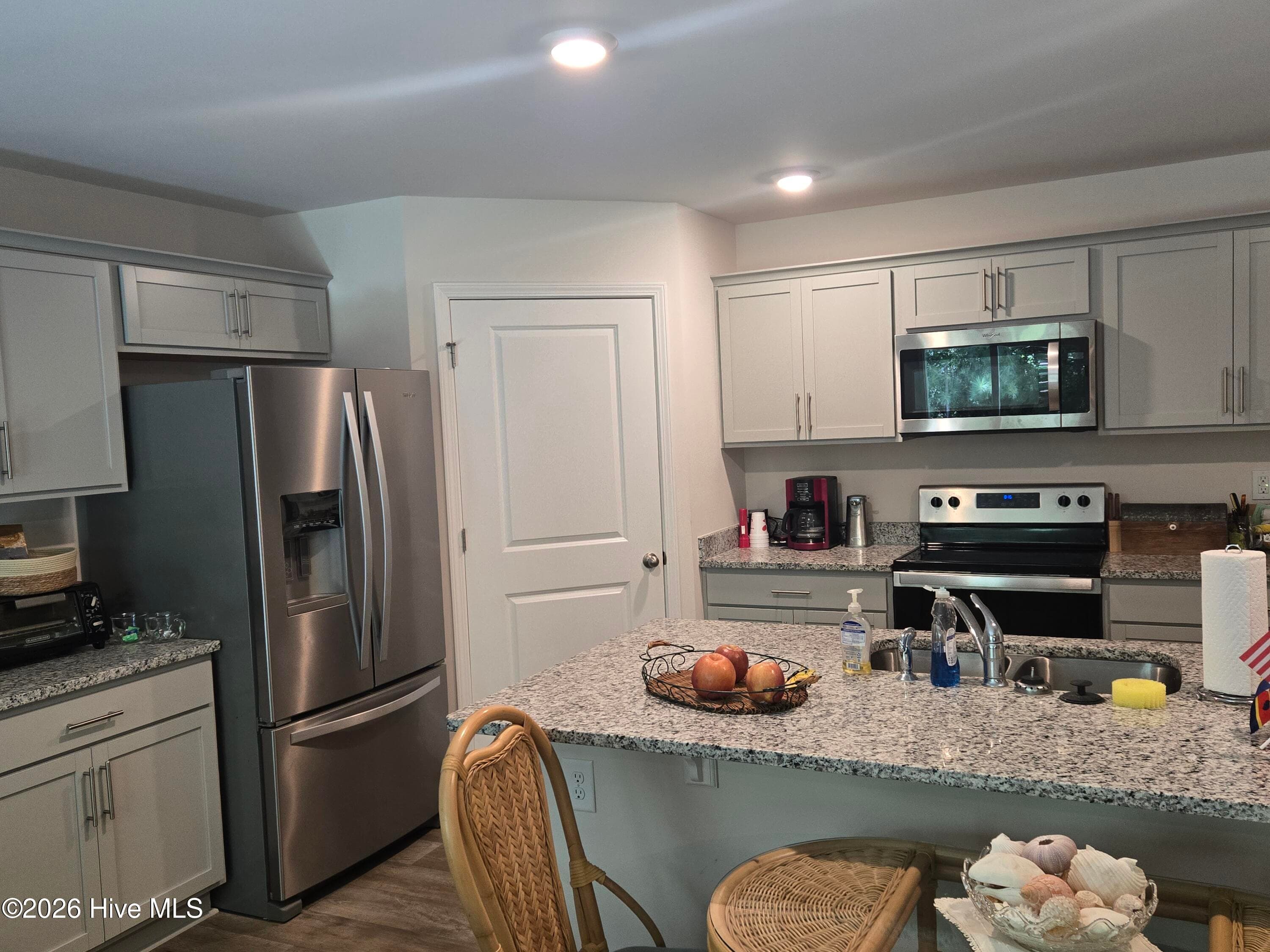 Single Family Residence at 301 Stratton Place, Washington, NC 27889, photo 4 of 12
