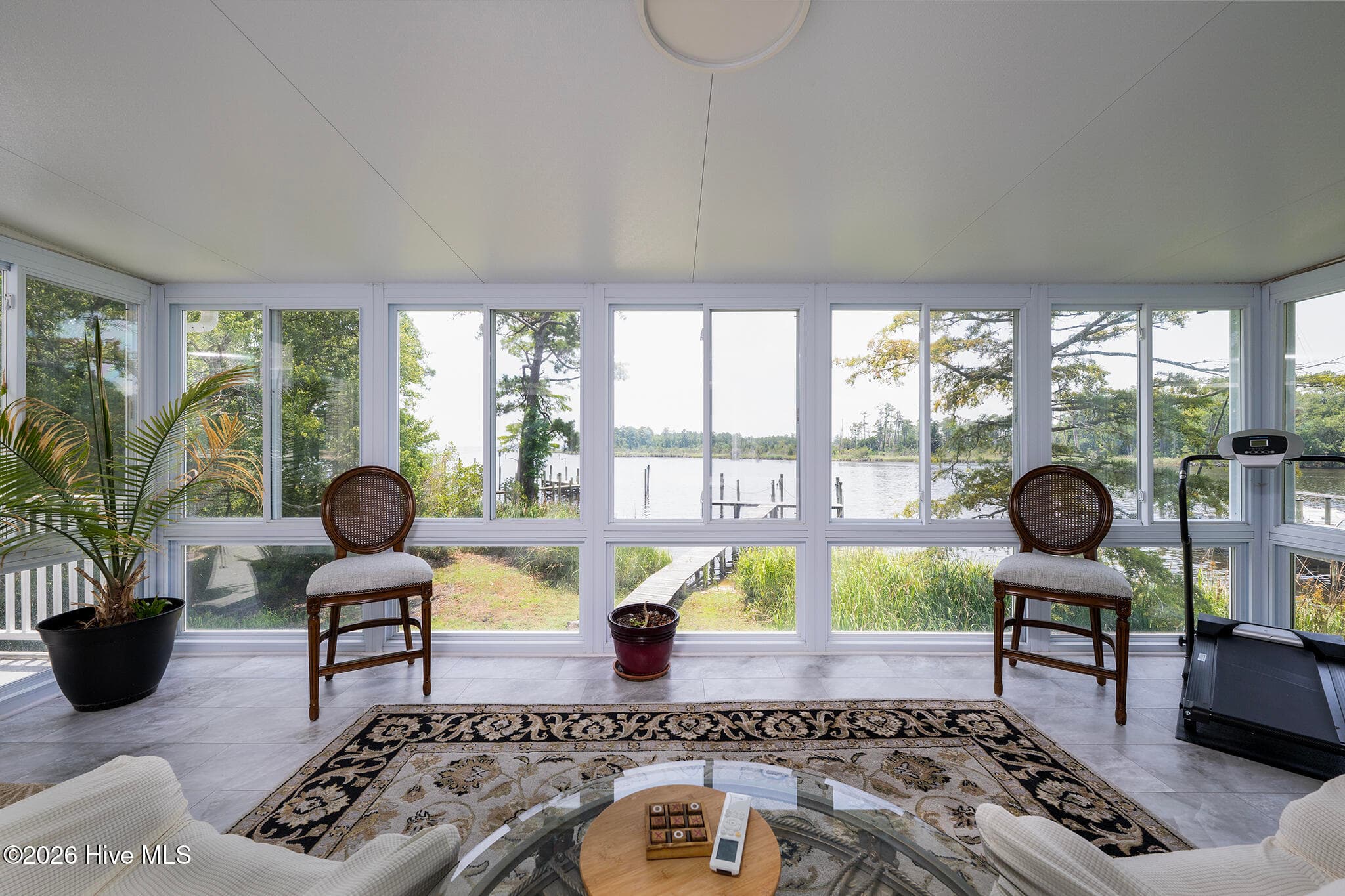 Sunroom with Water Views - 5616 Gondolier Drive, New Bern, NC 28560