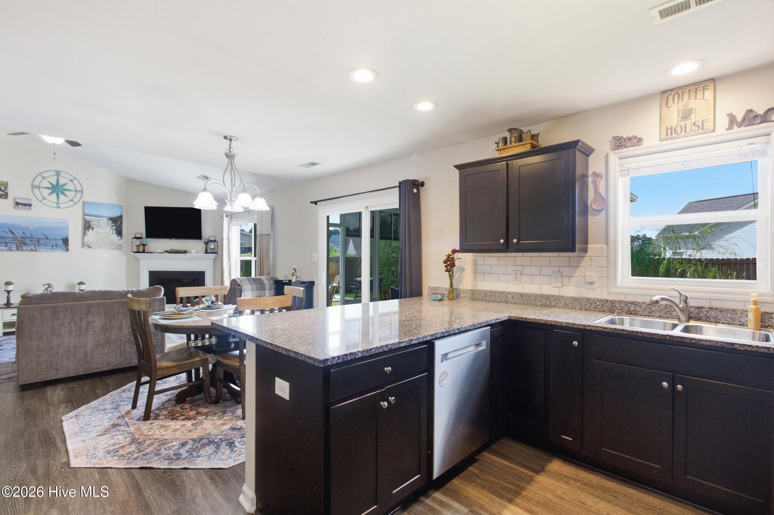Kitchen - 3246 Austin Avenue, New Bern, NC 28562