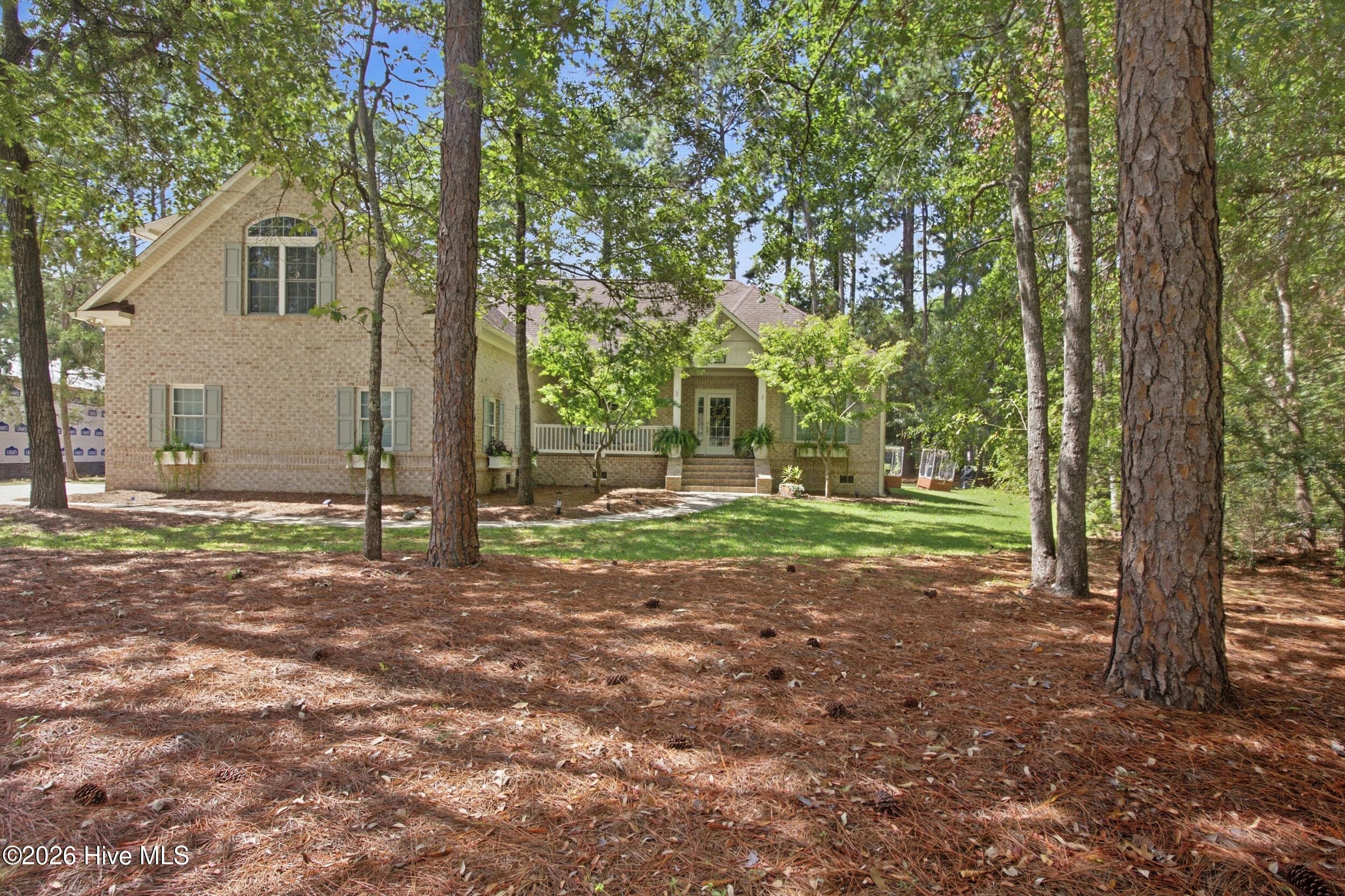 Front - 920 Crooked Creek Drive, New Bern, NC 28560