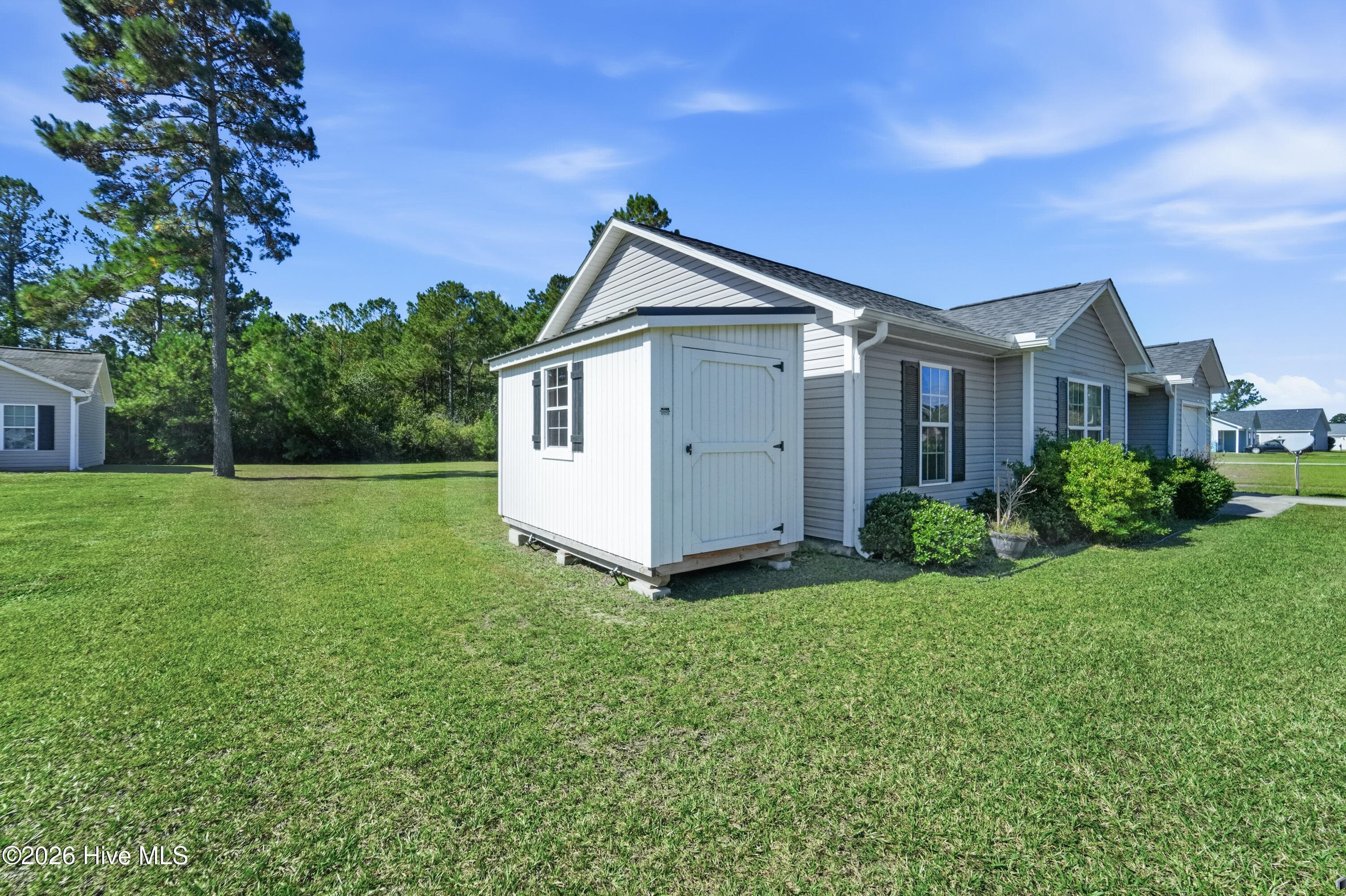 Single Family Residence at 178 Ashbury Park Lane, Richlands, NC 28574, photo 15 of 46