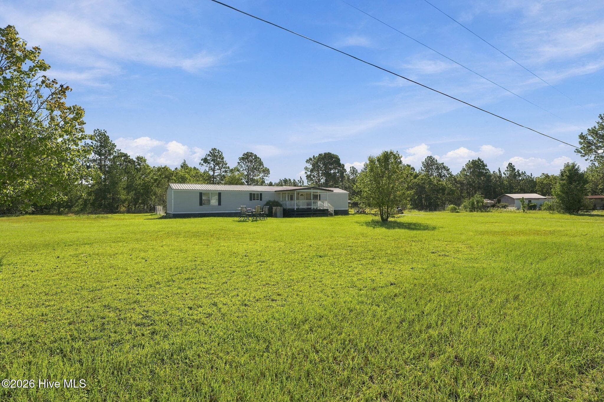 Manufactured Home at 135 Meadow Lane, Hamlet, NC 28345, photo 33 of 38