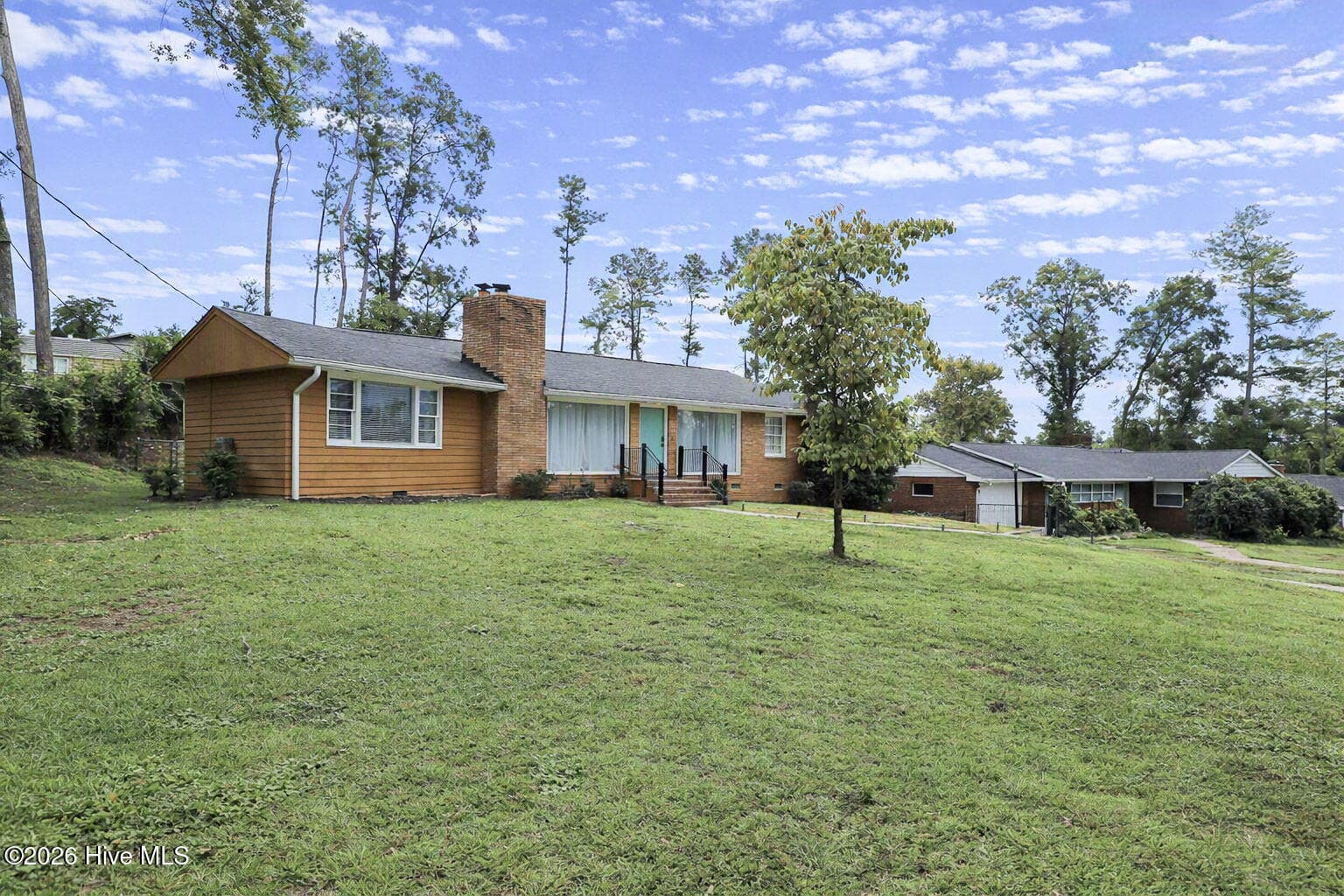 Single Family Residence at 1001 Stanton Drive, North Augusta, SC 29841, photo 3 of 30