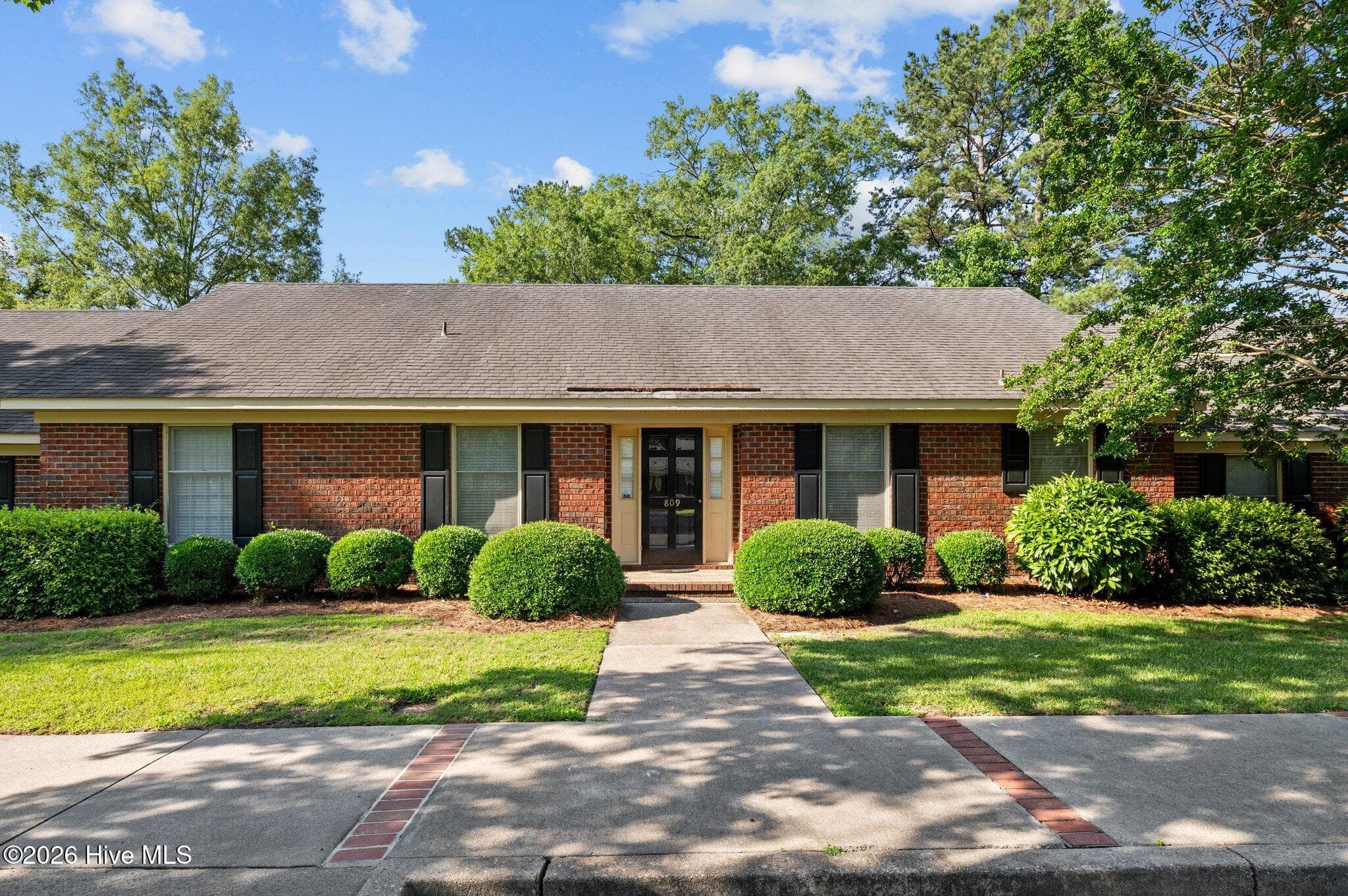 Townhouse at 809 Greenbriar Road, Kinston, NC 28501, photo 2 of 47
