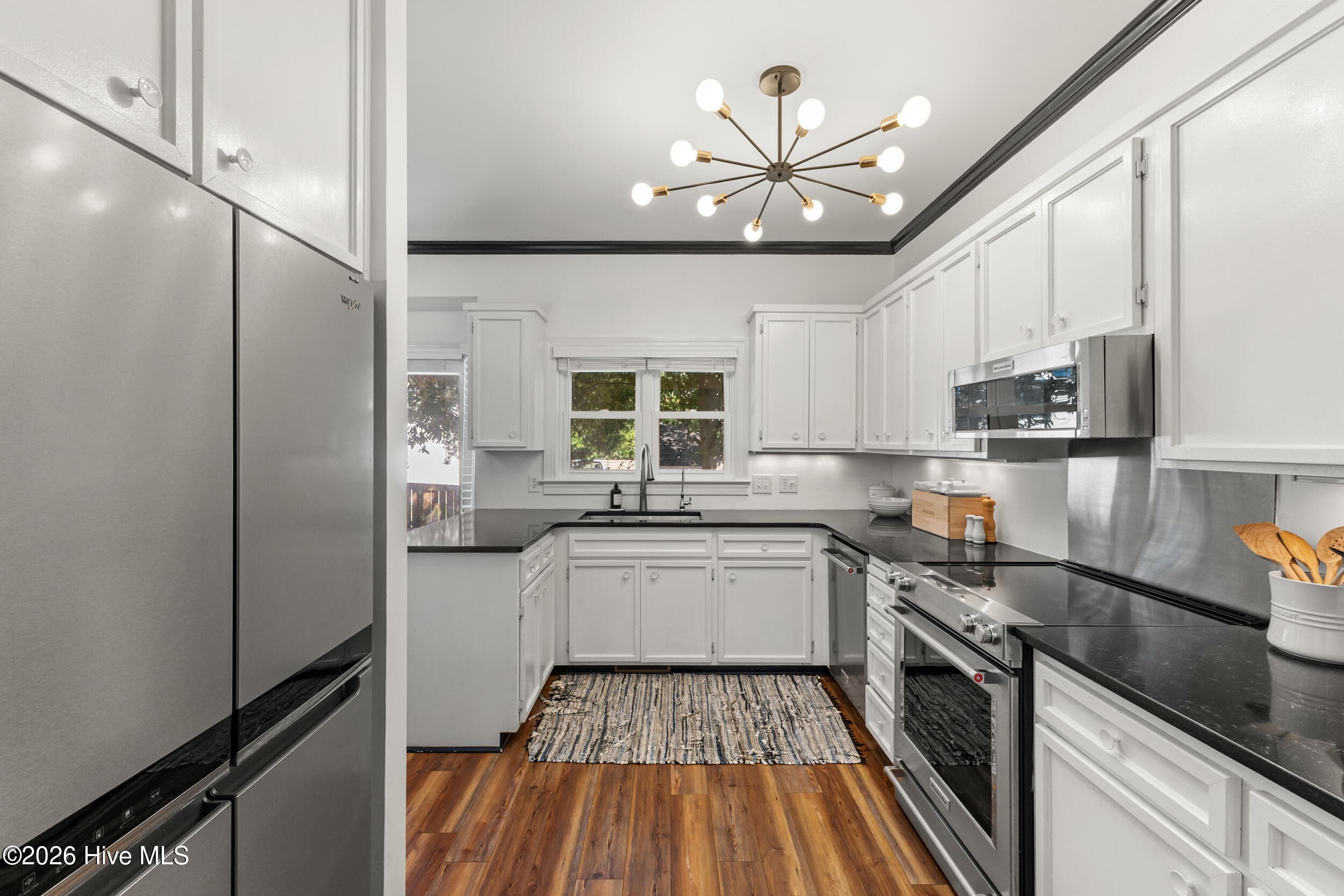 Townhouse at 4 St Marys Place, Wilmington, NC 28403, photo 16 of 33