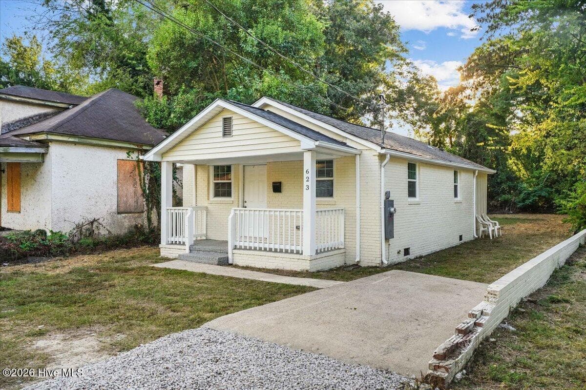 Single Family Residence at 623 Slaughter Street, Goldsboro, NC 27530, photo 3 of 19