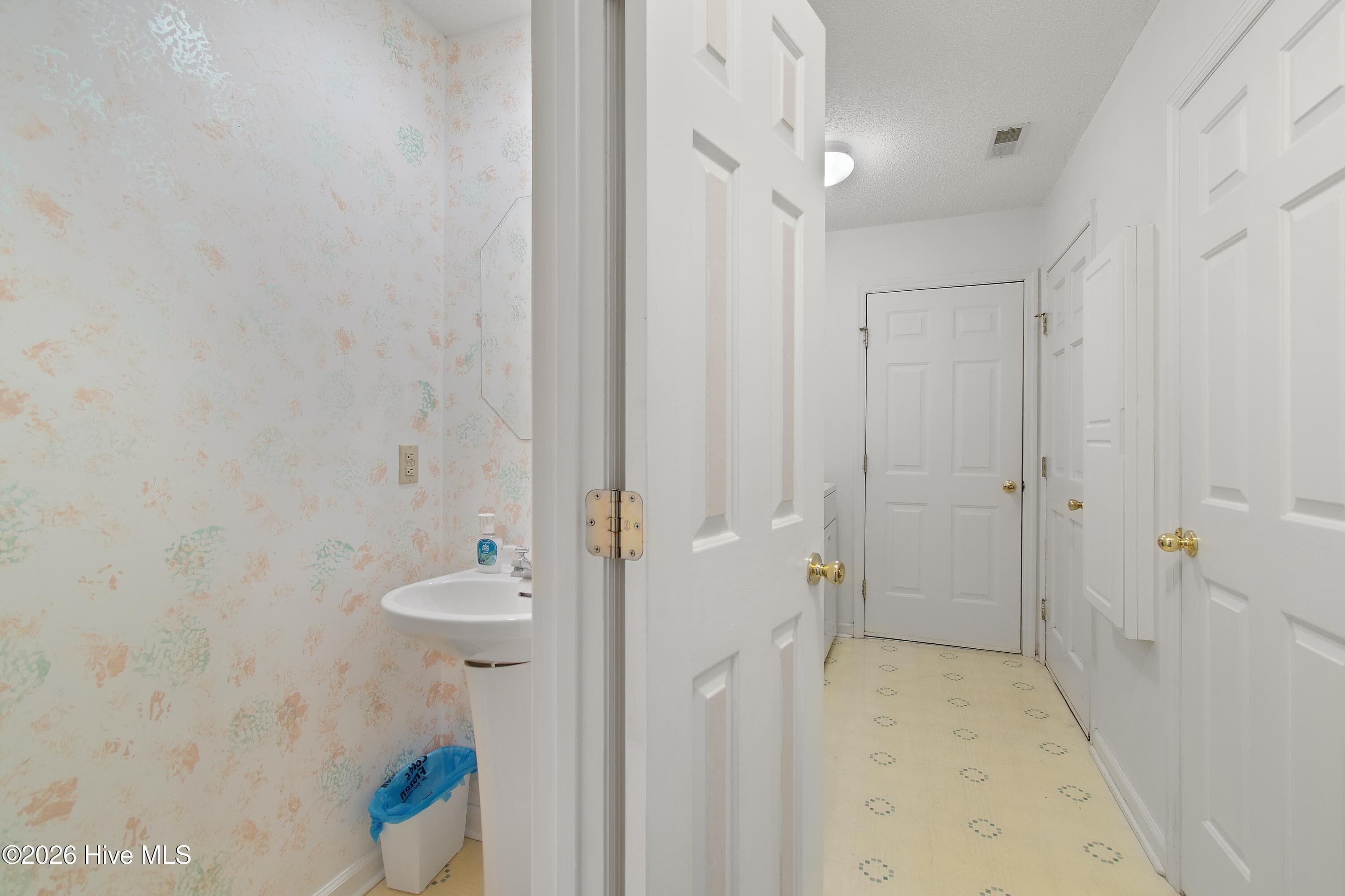 Single Family Residence at 528 Genoes Point Road SW, Supply, NC 28462, photo 22 of 50